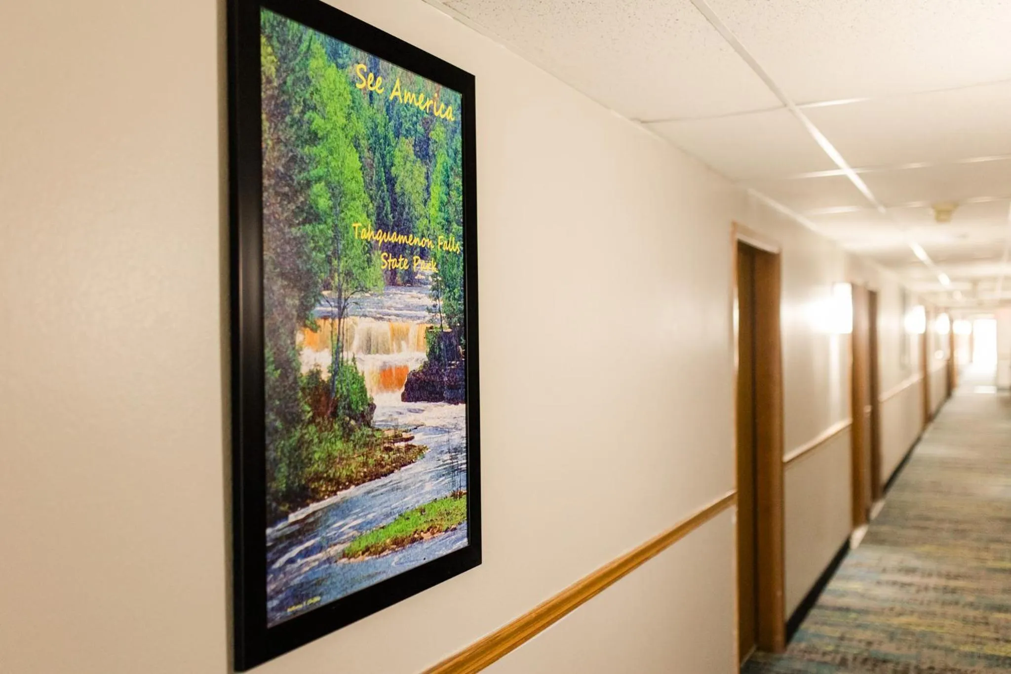 Decorative detail in Travelodge by Wyndham Escanaba