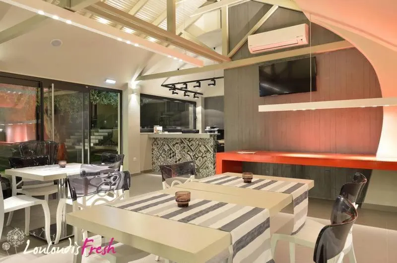 Lounge or bar in Louloudis Fresh-Adults Only