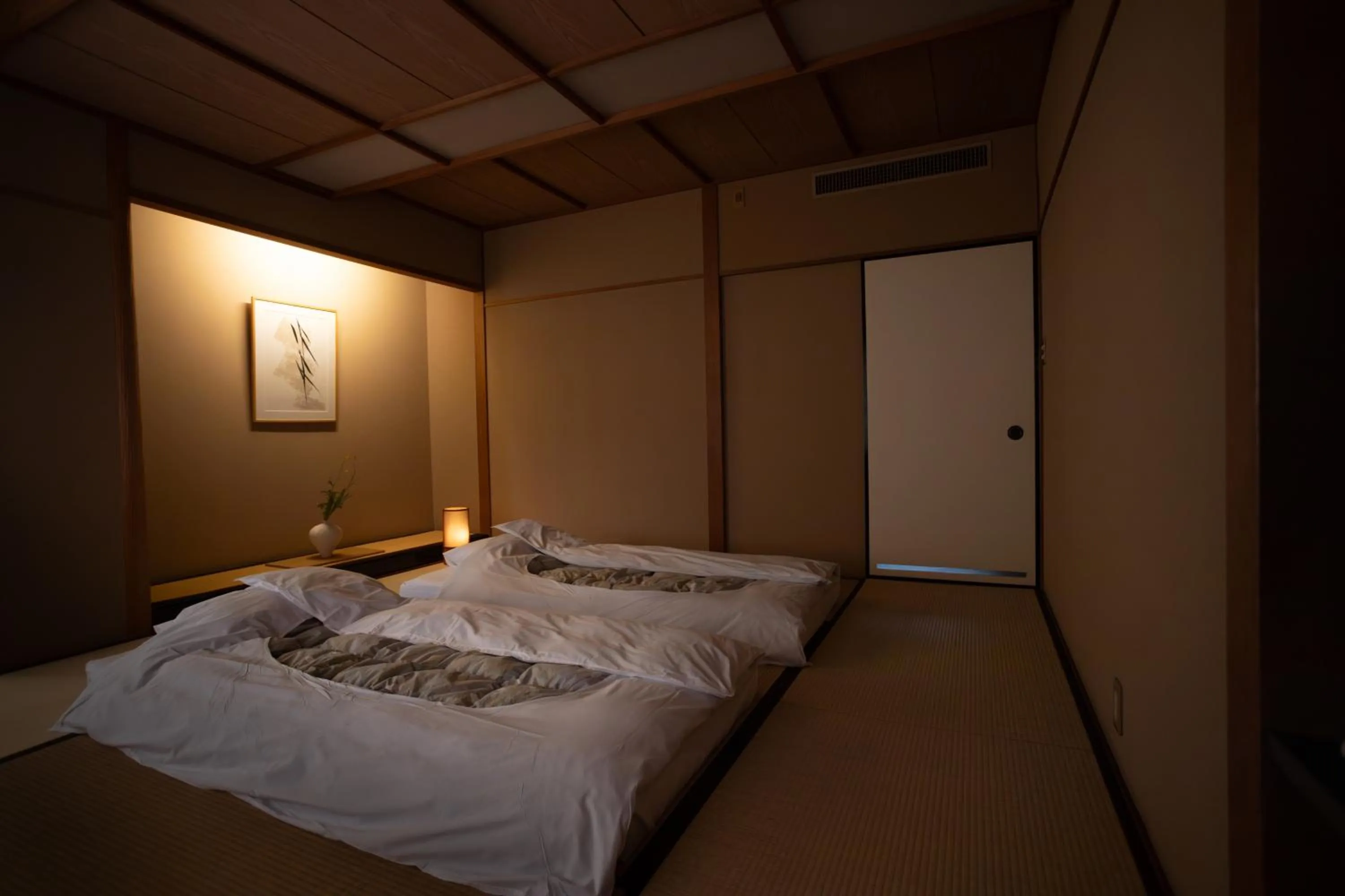 Bed in Arima Onsen Takayamaso Hanano