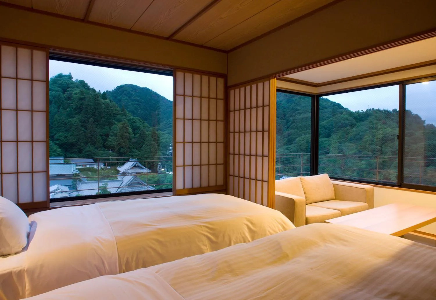 Bed in Arima Onsen Takayamaso Hanano