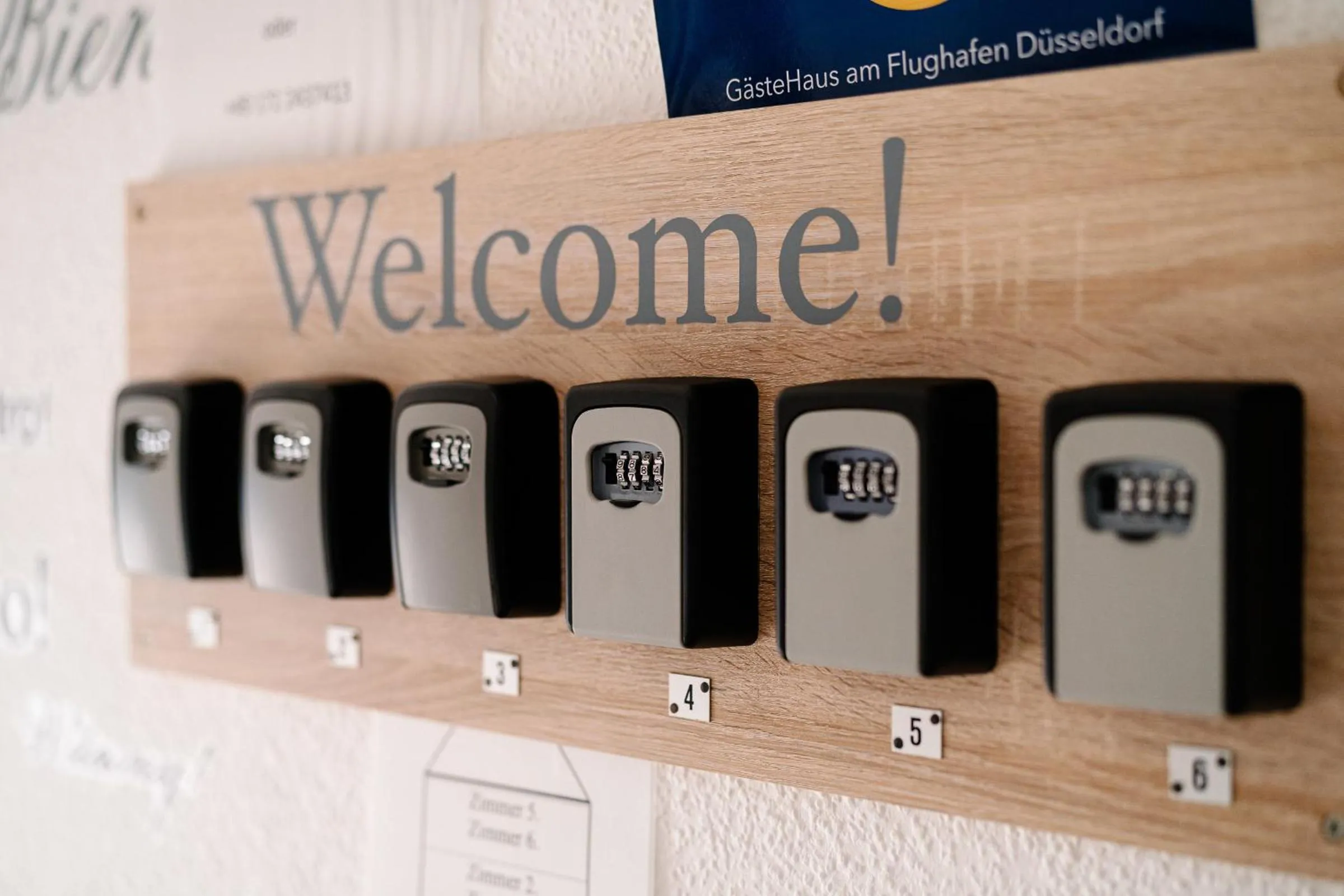 Property logo or sign in GästeHaus am Flughafen Düsseldorf