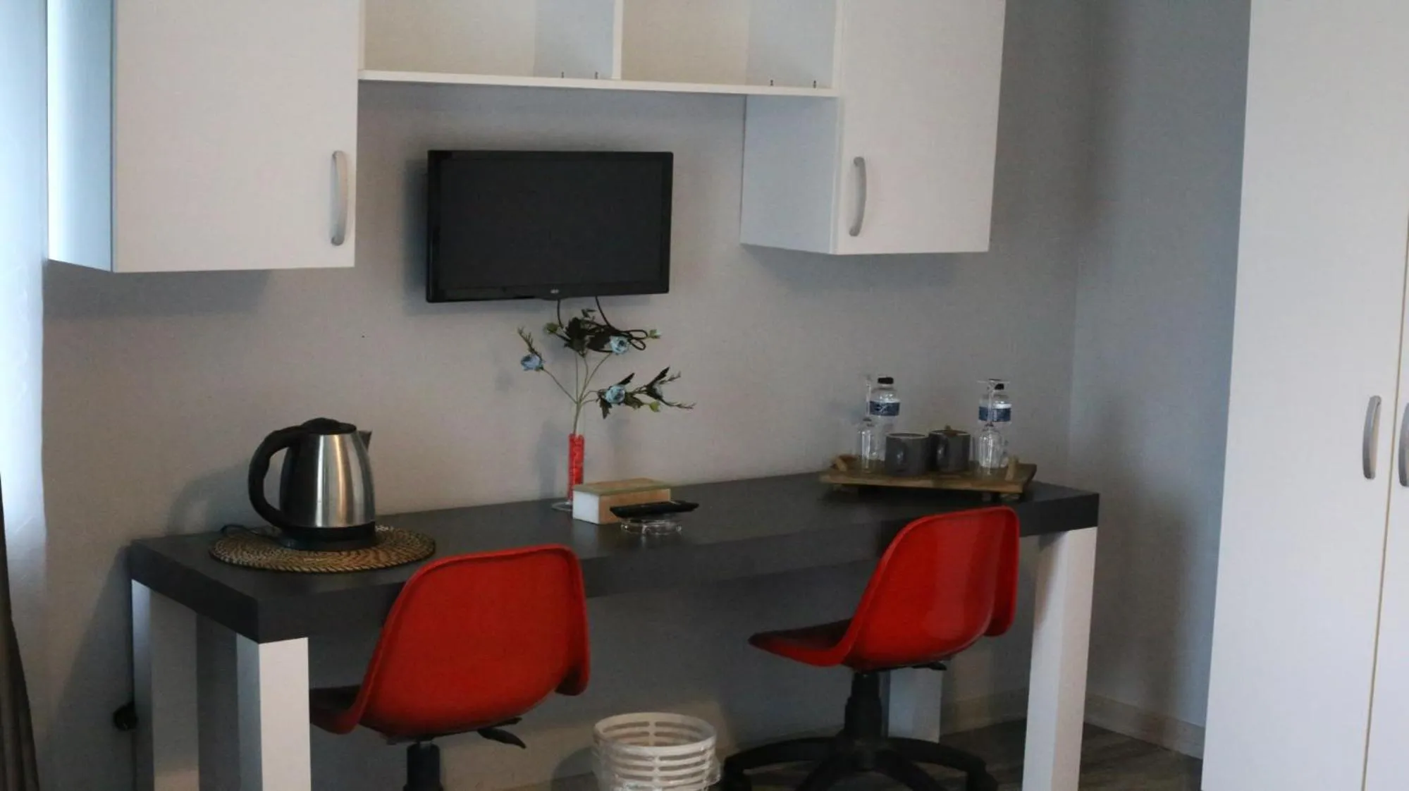 TV/Entertainment Center in Eva Otel