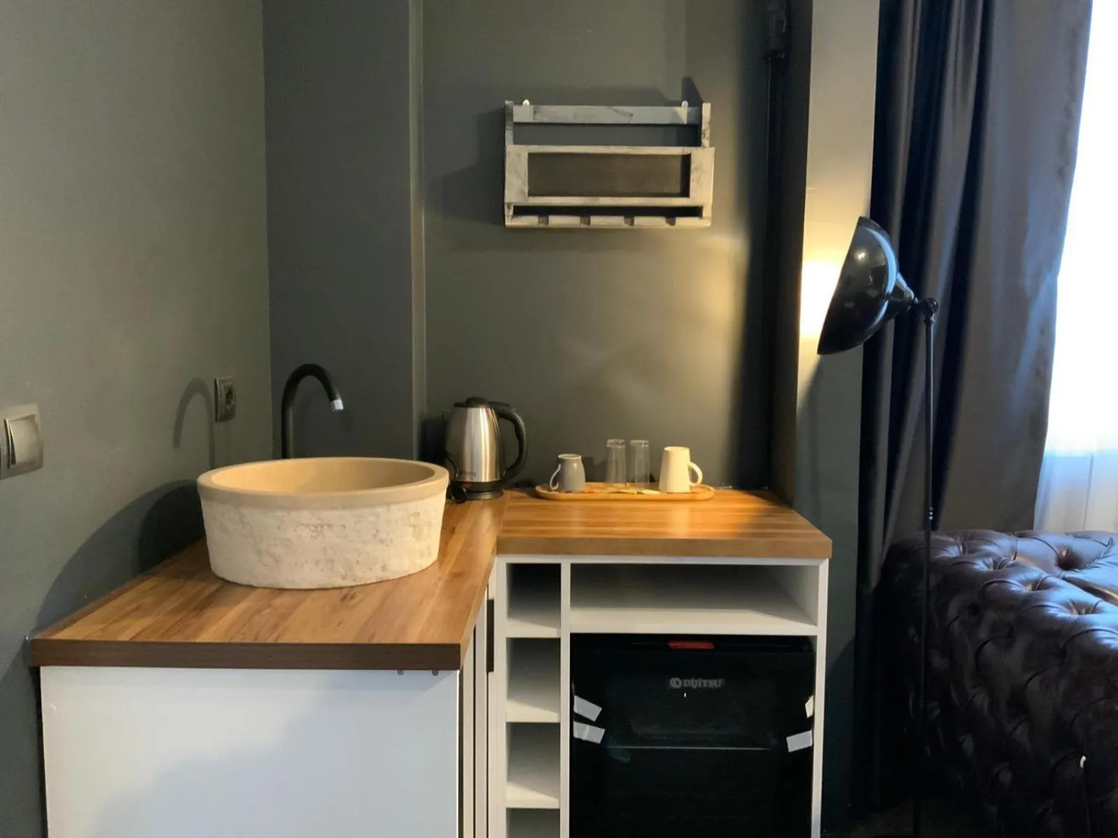 Kitchen or kitchenette, Bathroom in Eva Otel