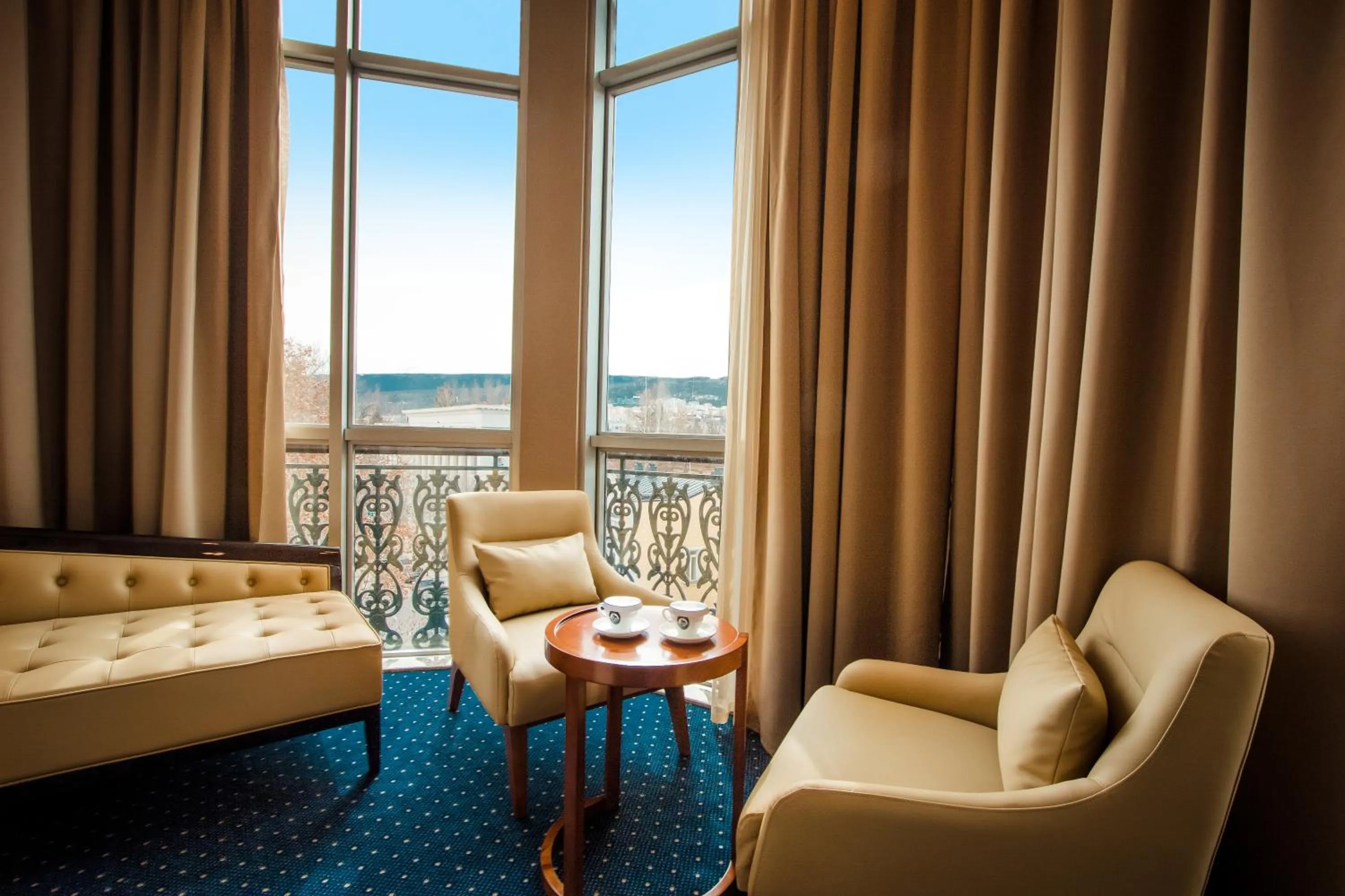 Living room in New Tiflis Hotel