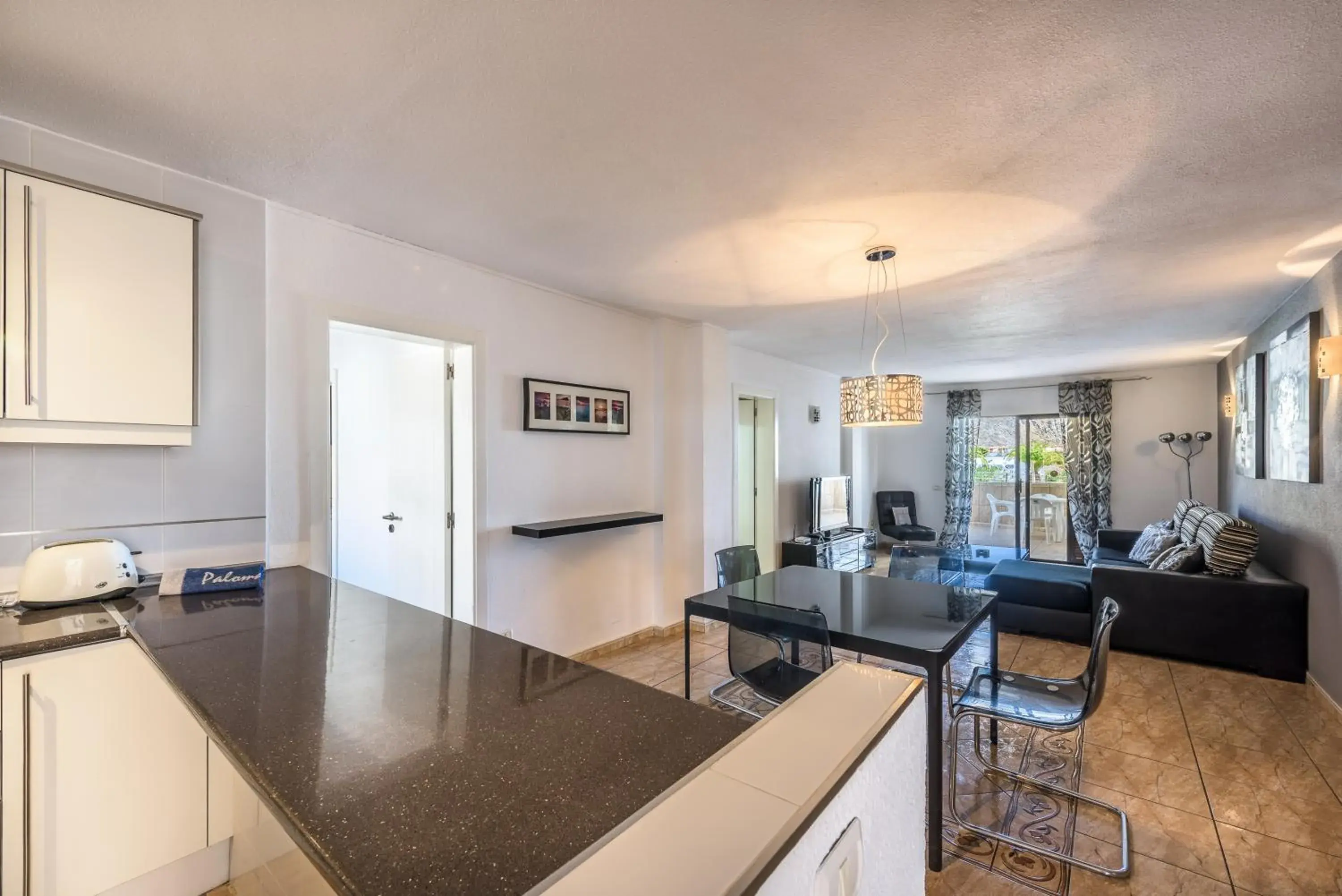 Living room in Paloma Beach Apartments Living room in Paloma Beach Apartments