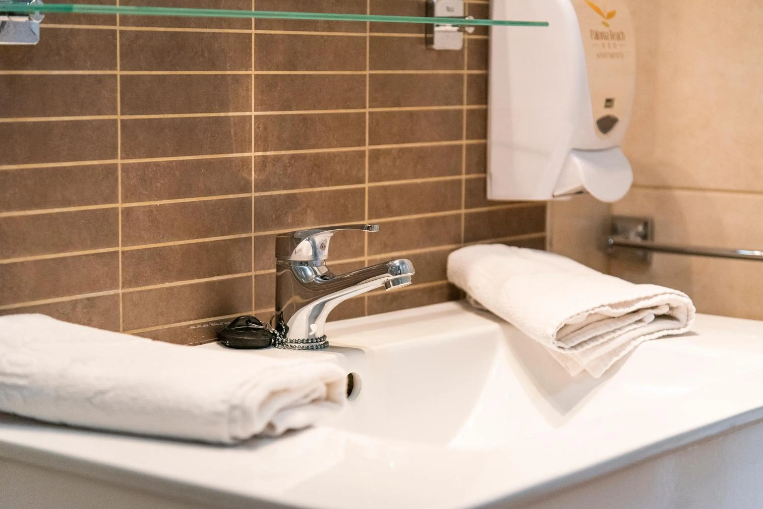 Bathroom in Paloma Beach Apartments