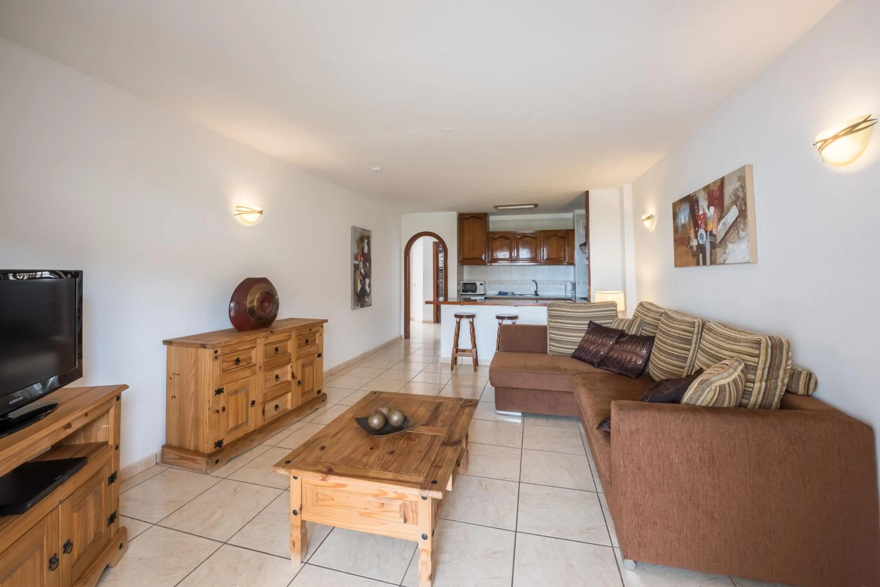 Living room in Paloma Beach Apartments