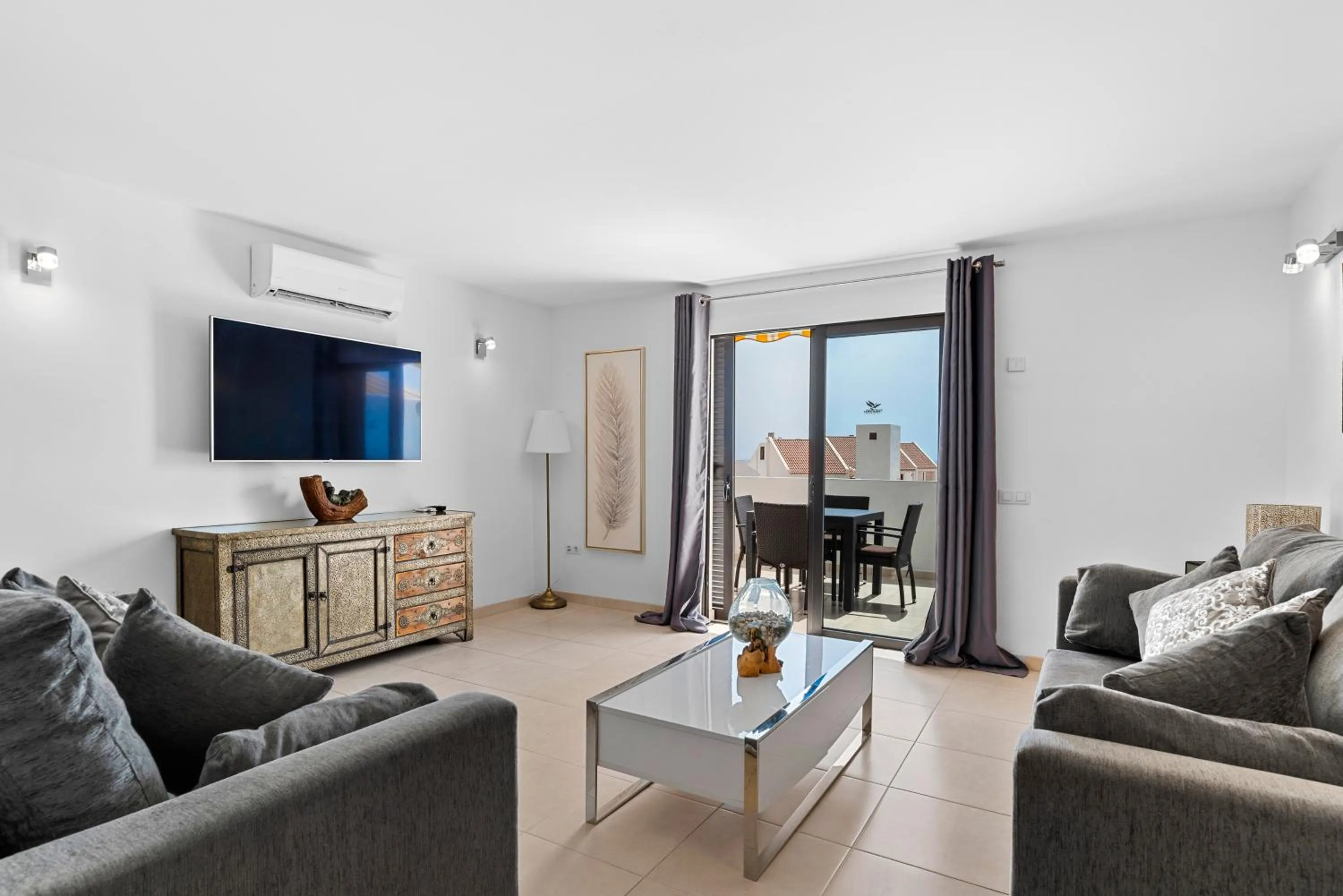 Living room in Paloma Beach Apartments