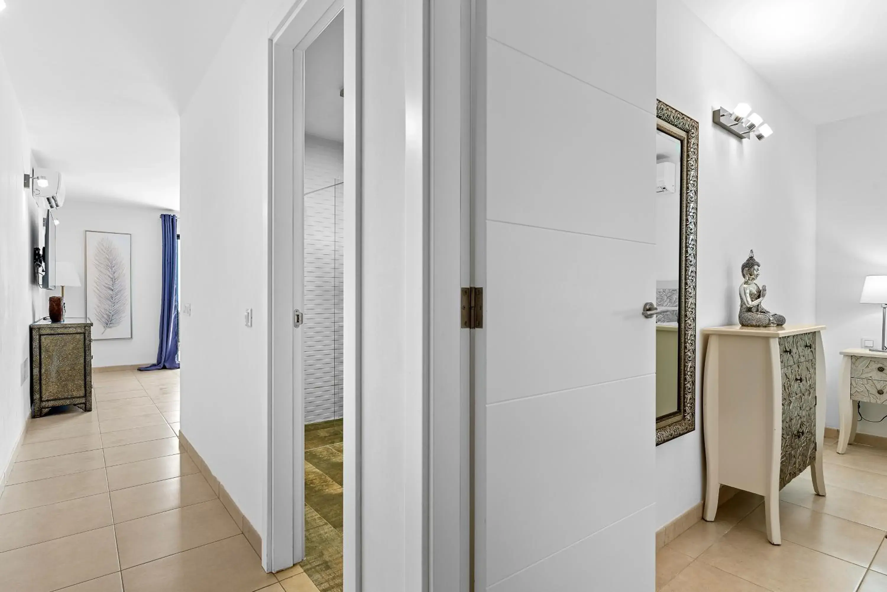 Property building in Paloma Beach Apartments Property building in Paloma Beach Apartments