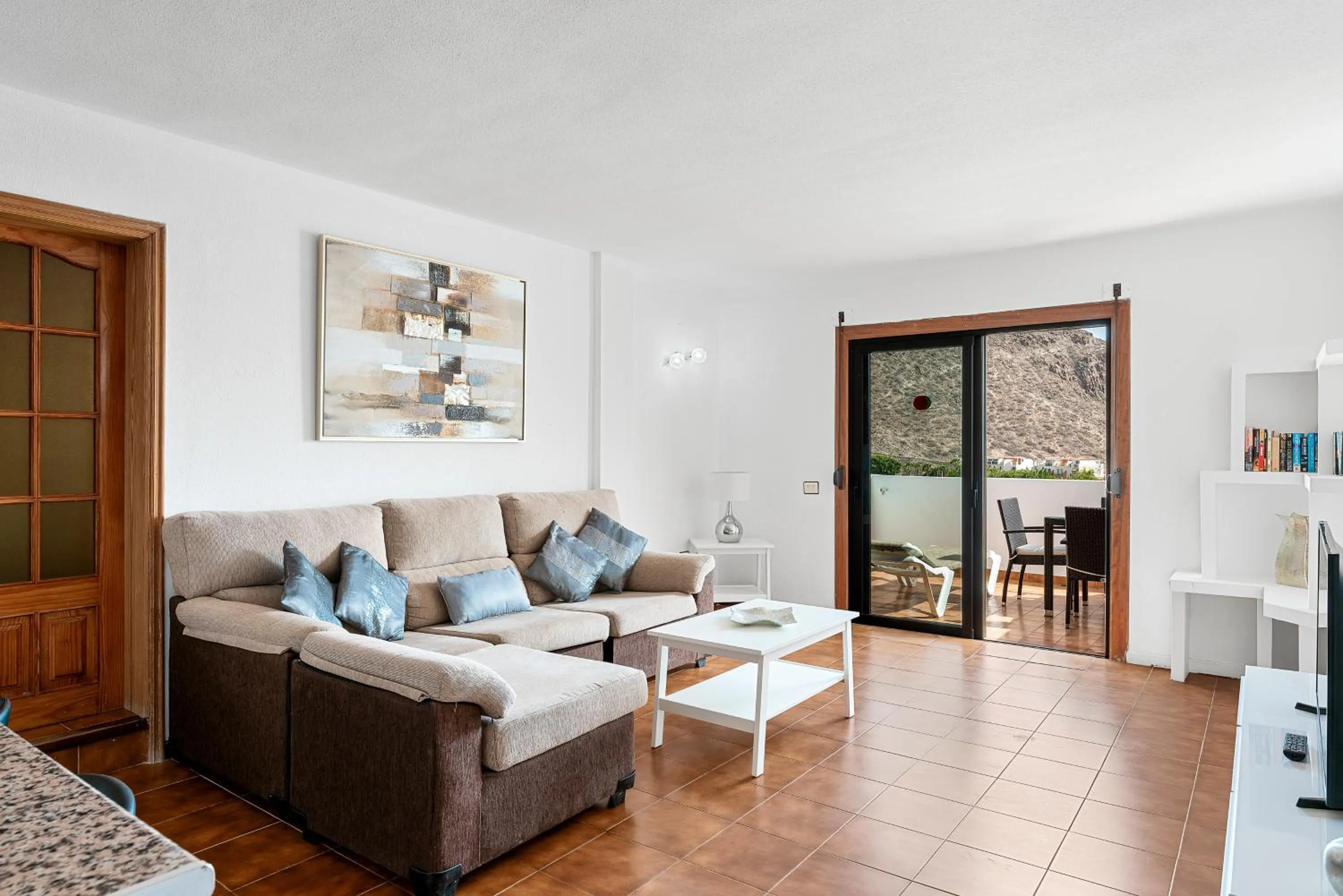 Living room in Paloma Beach Apartments
