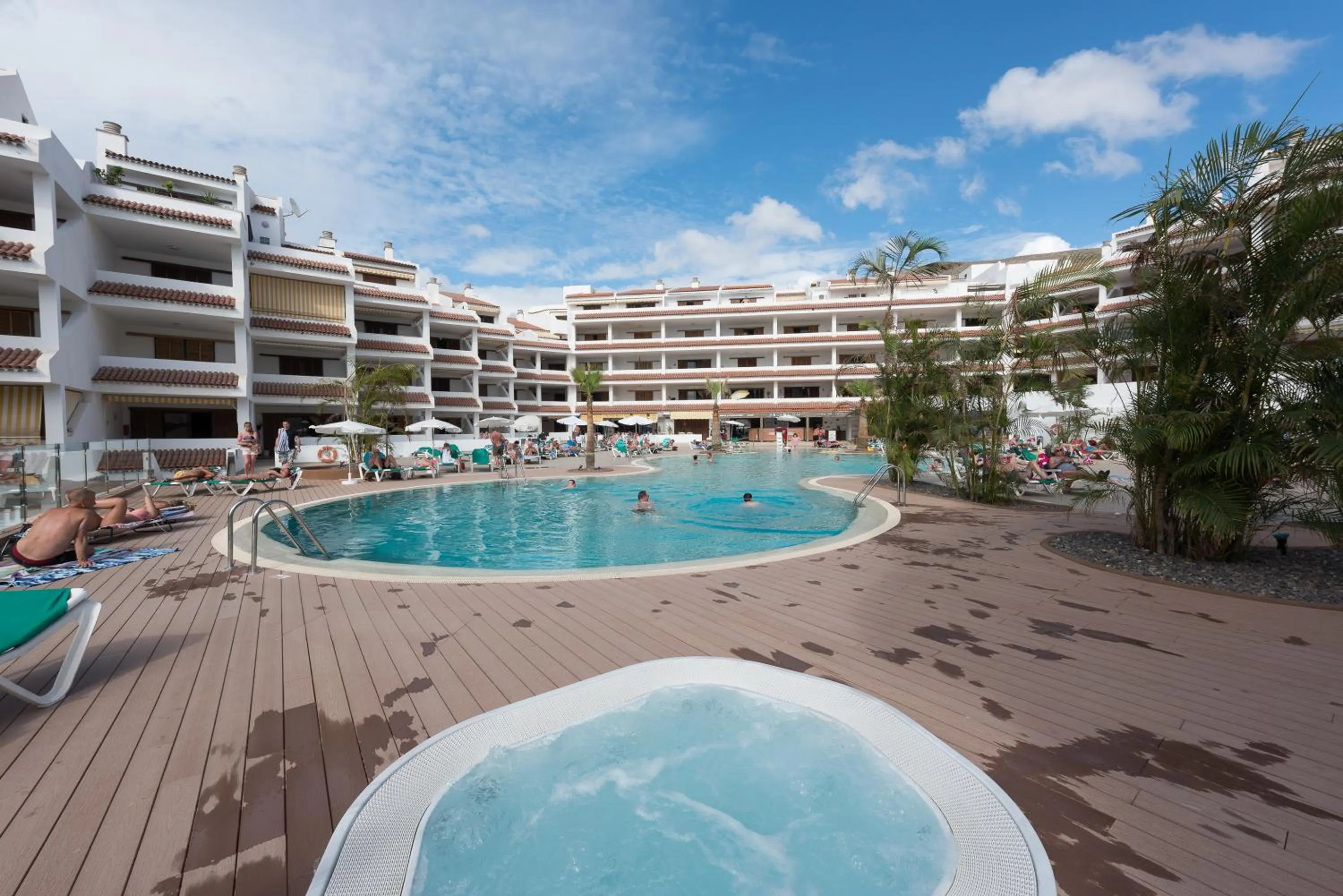 Solarium in Paloma Beach Apartments