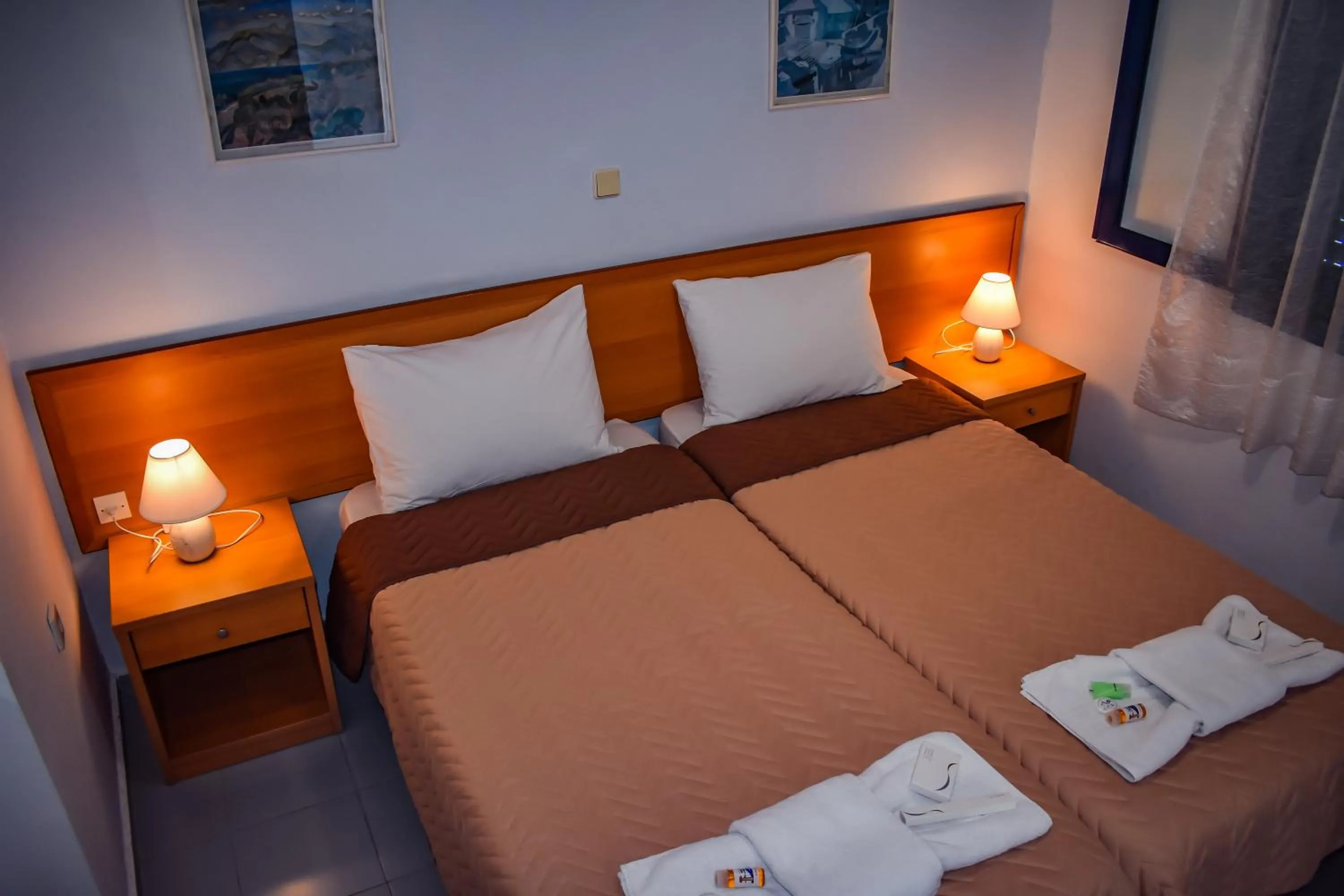 Bedroom, Bed in Govino Bay