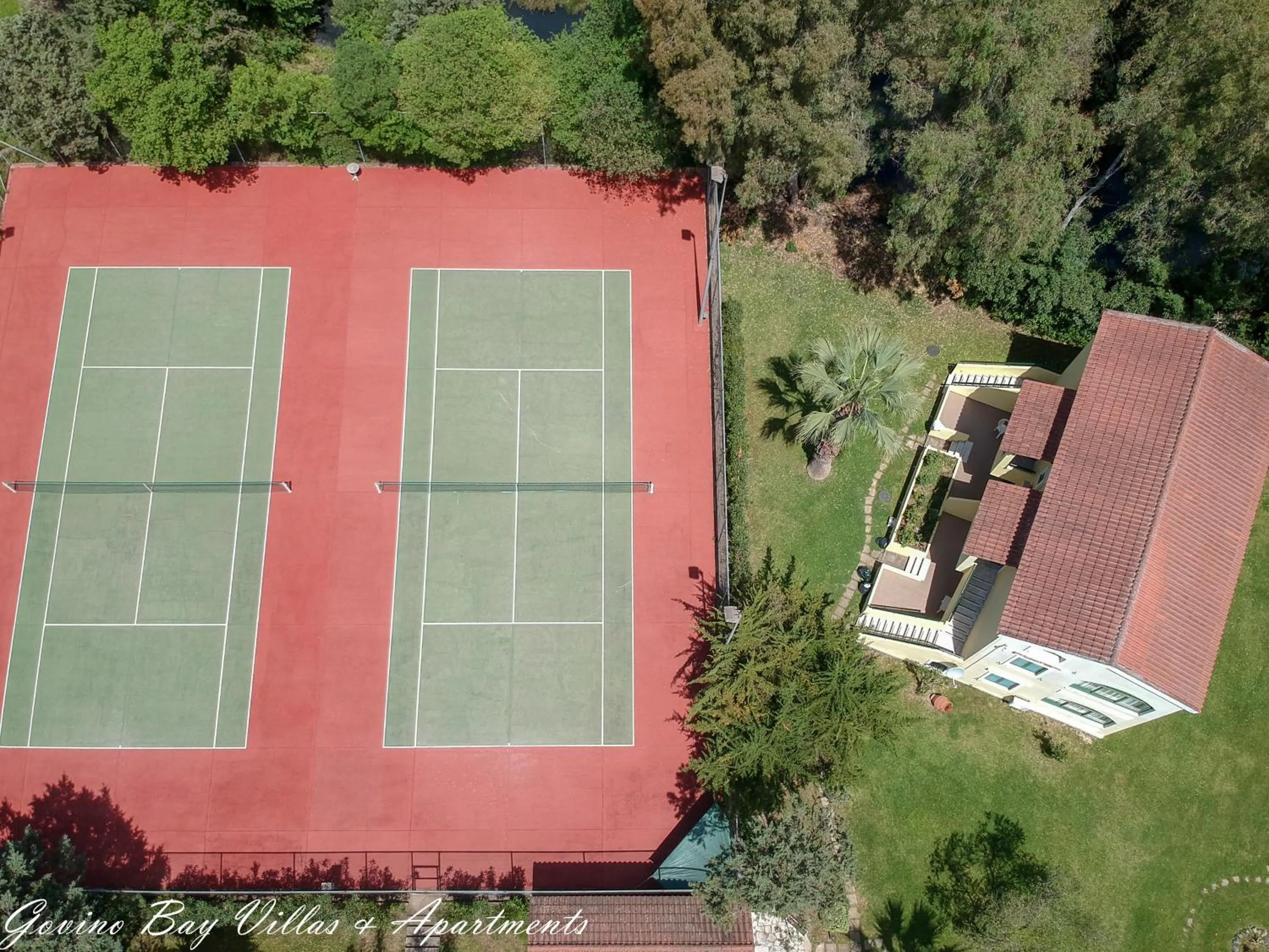Tennis court in Govino Bay