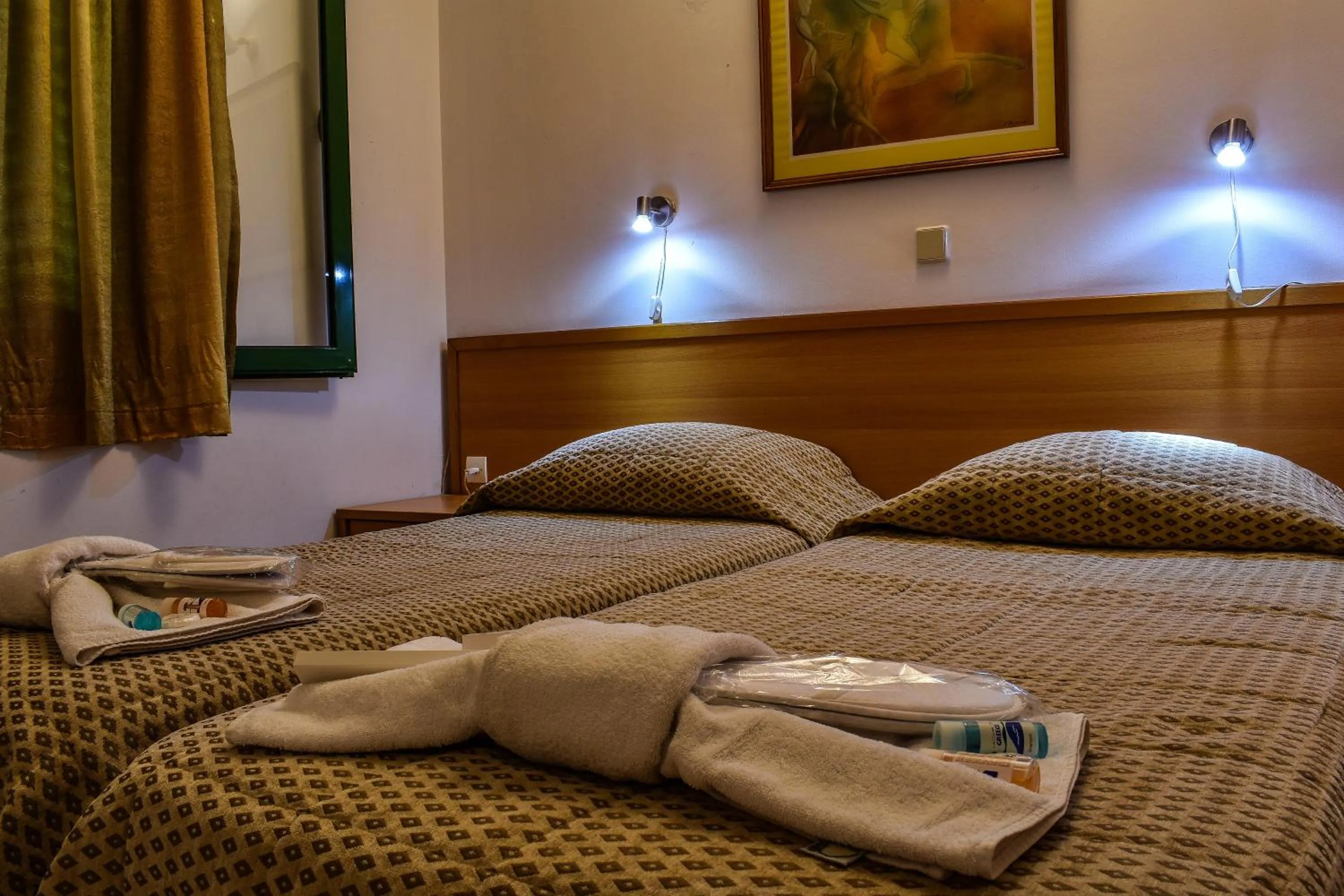 Bedroom, Bed in Govino Bay