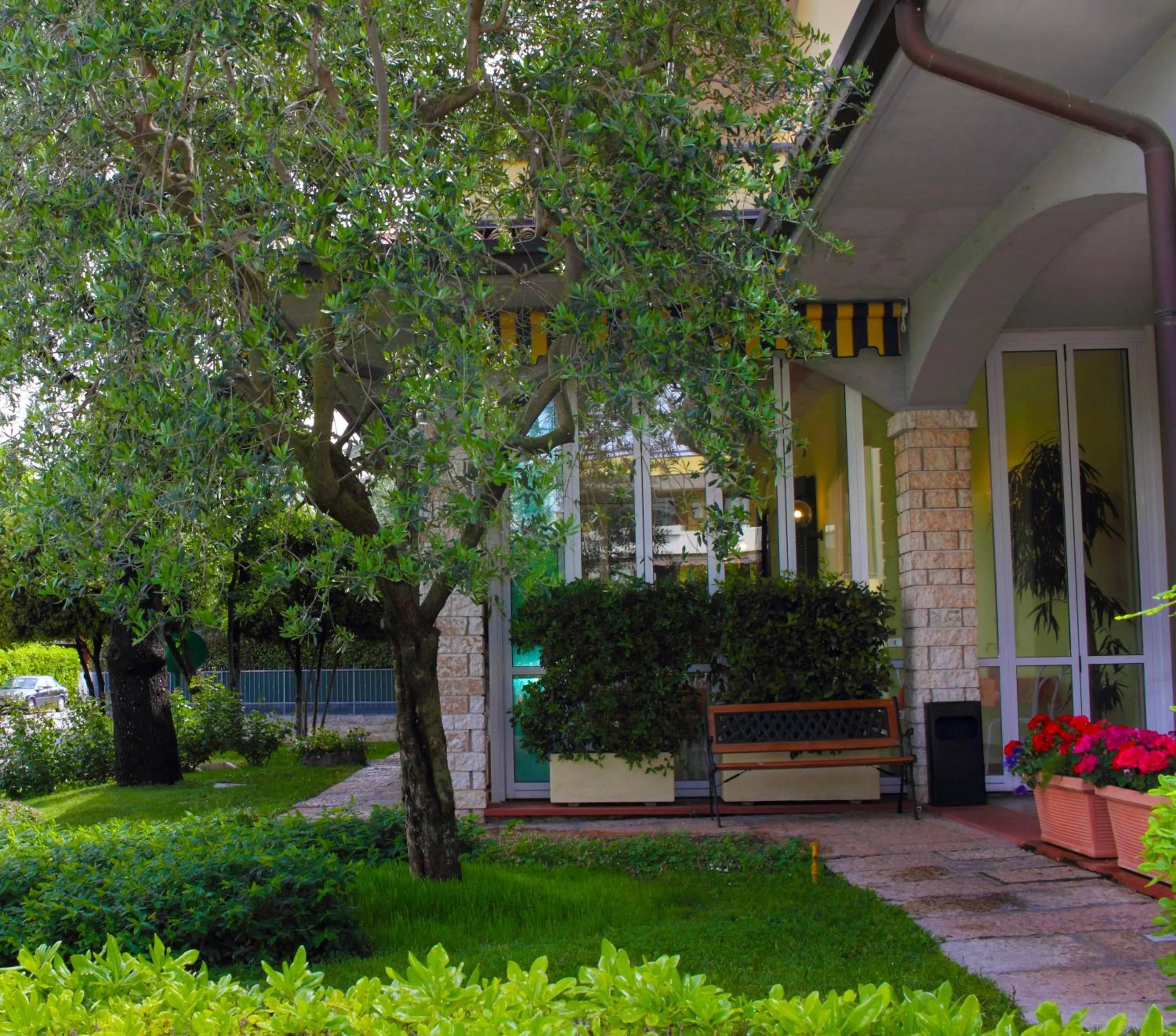 Facade/entrance in Albergo La Quiete