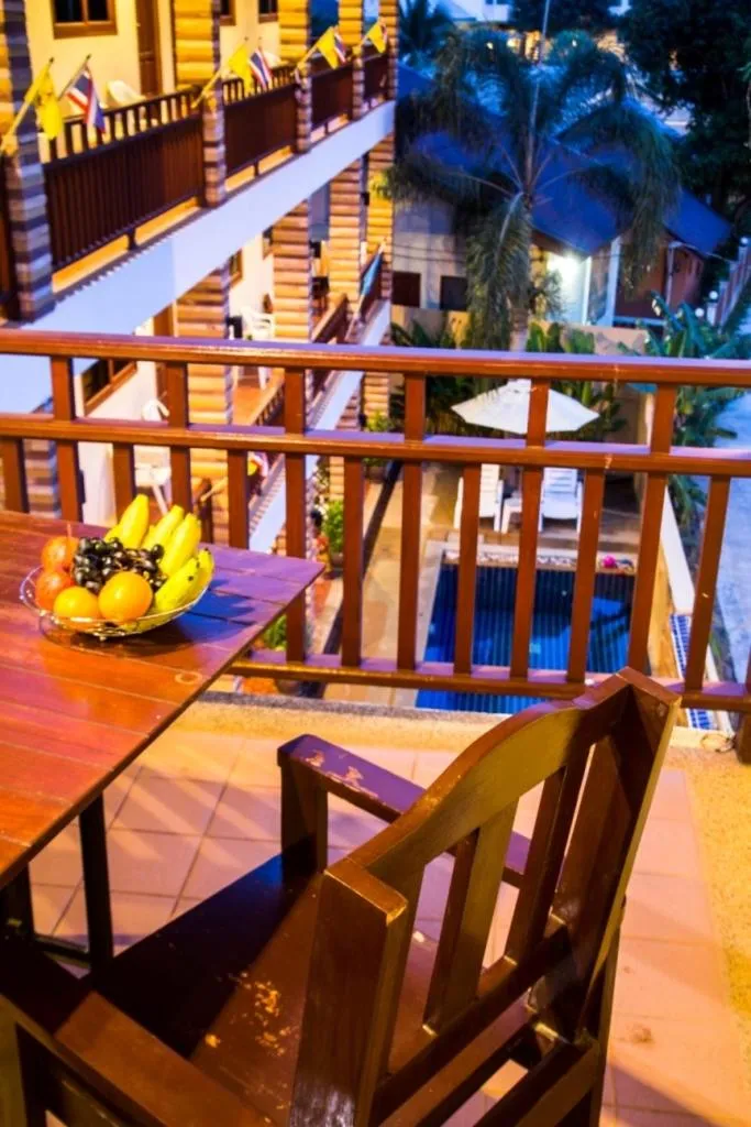 Restaurant/places to eat in Hathai House