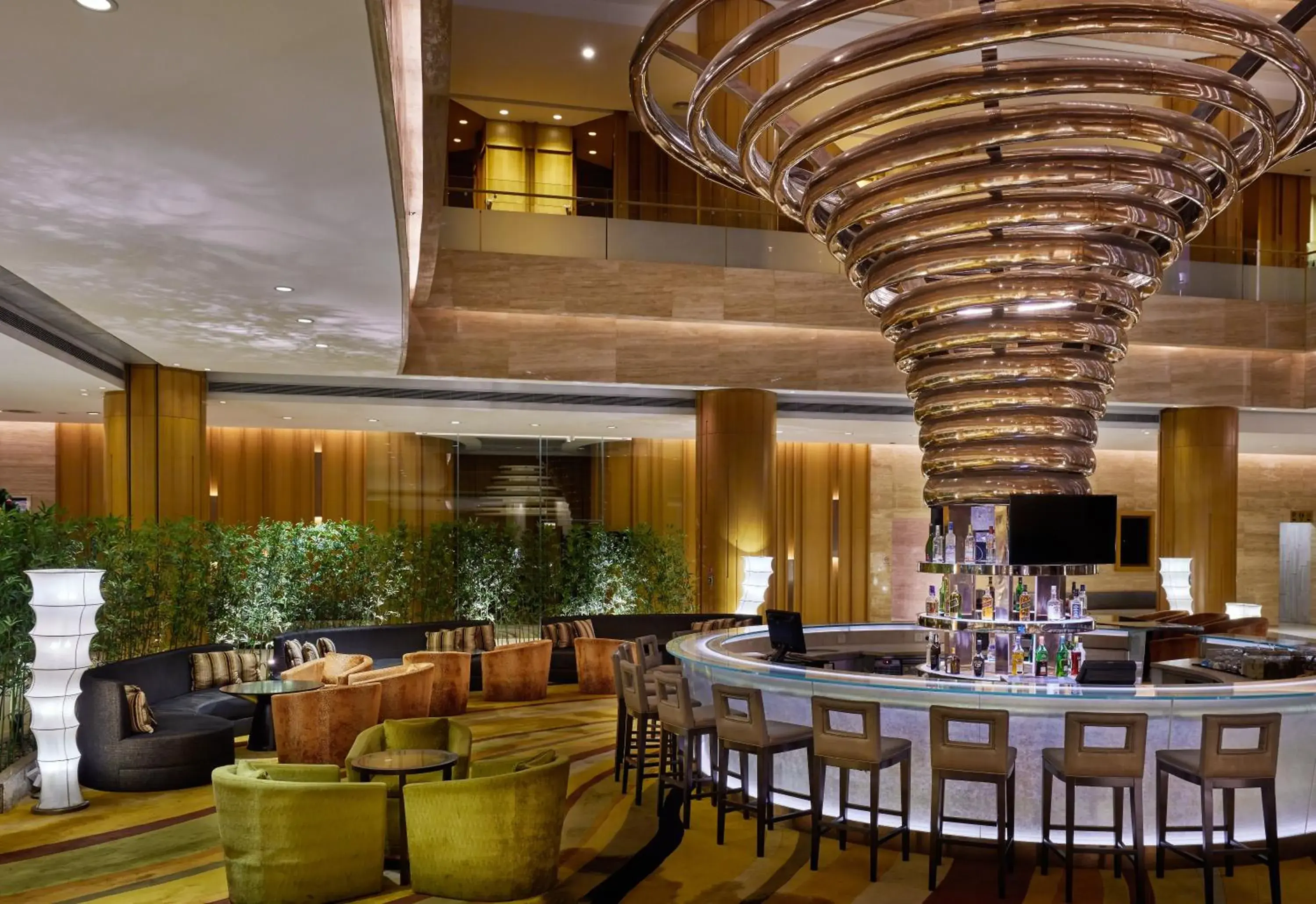 Lounge or bar in Crowne Plaza Zhongshan Wing On City by IHG Lounge or bar in Crowne Plaza Zhongshan Wing On City by IHG