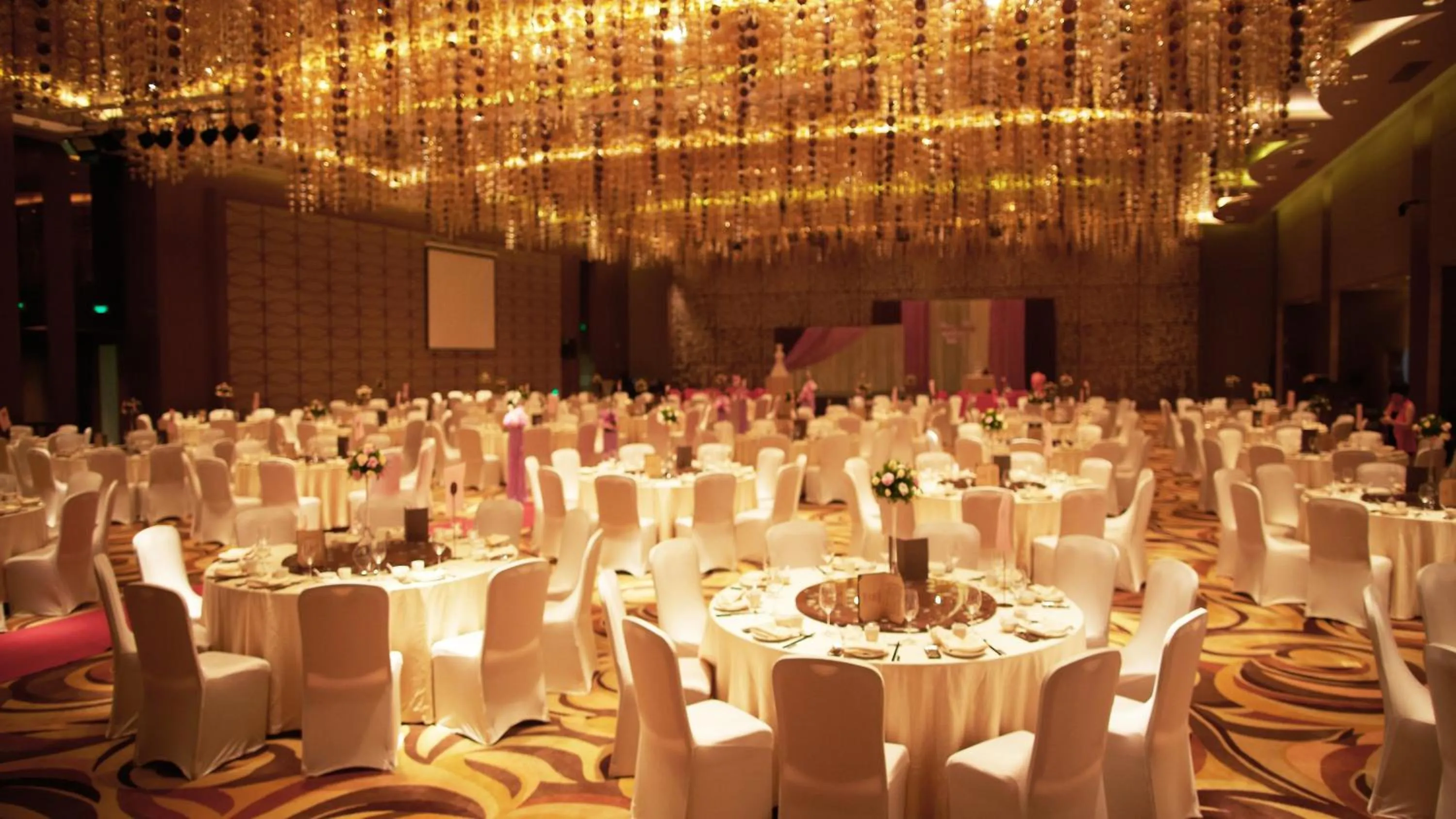 Banquet/Function facilities in Crowne Plaza Zhongshan Wing On City by IHG