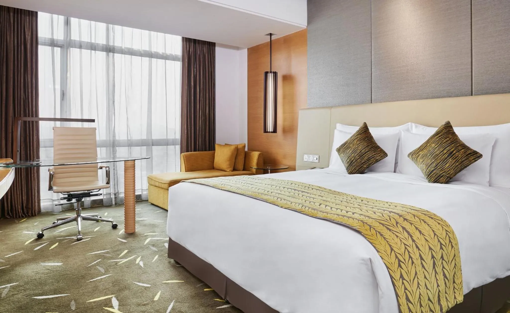 Photo of the whole room, Bed in Crowne Plaza Zhongshan Wing On City by IHG