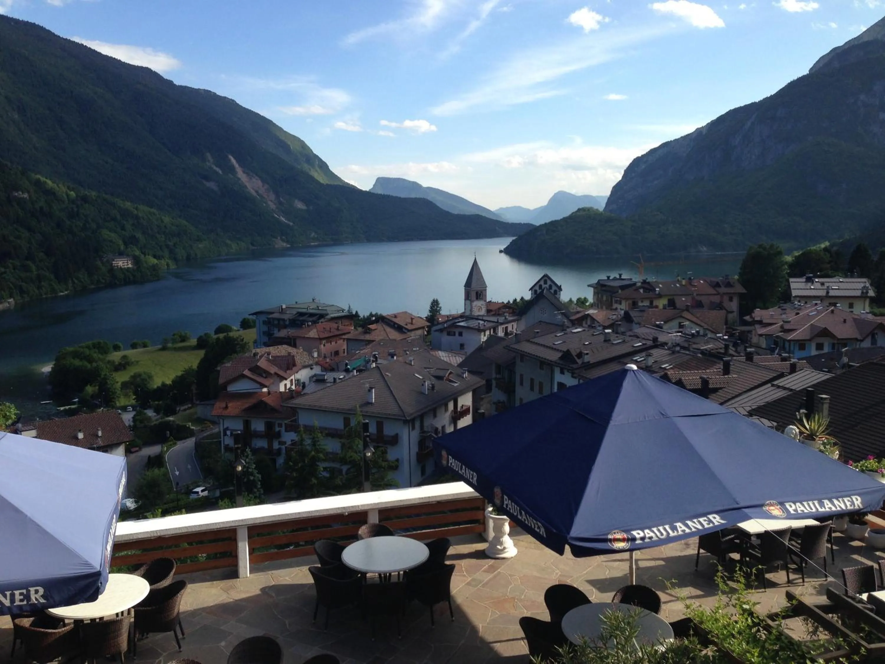 Balcony/Terrace in Hotel Londra Slow Living Molveno