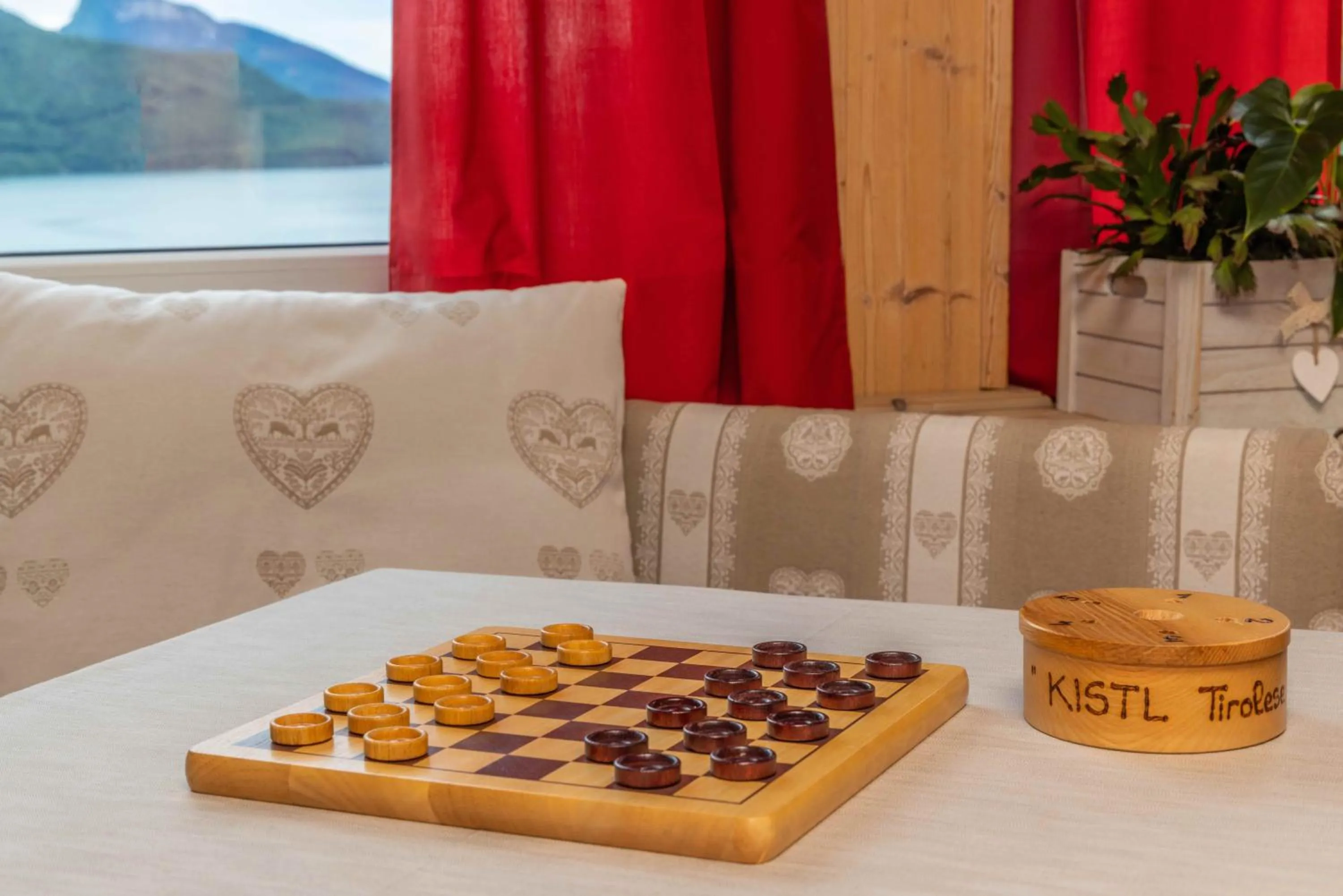 Hotel Londra Slow Living Molveno