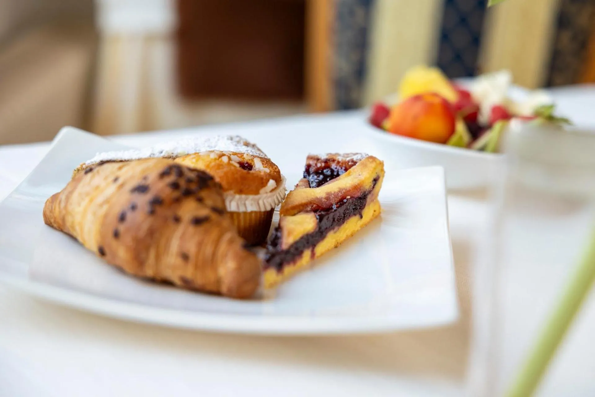 Breakfast in Hotel Londra Slow Living Molveno