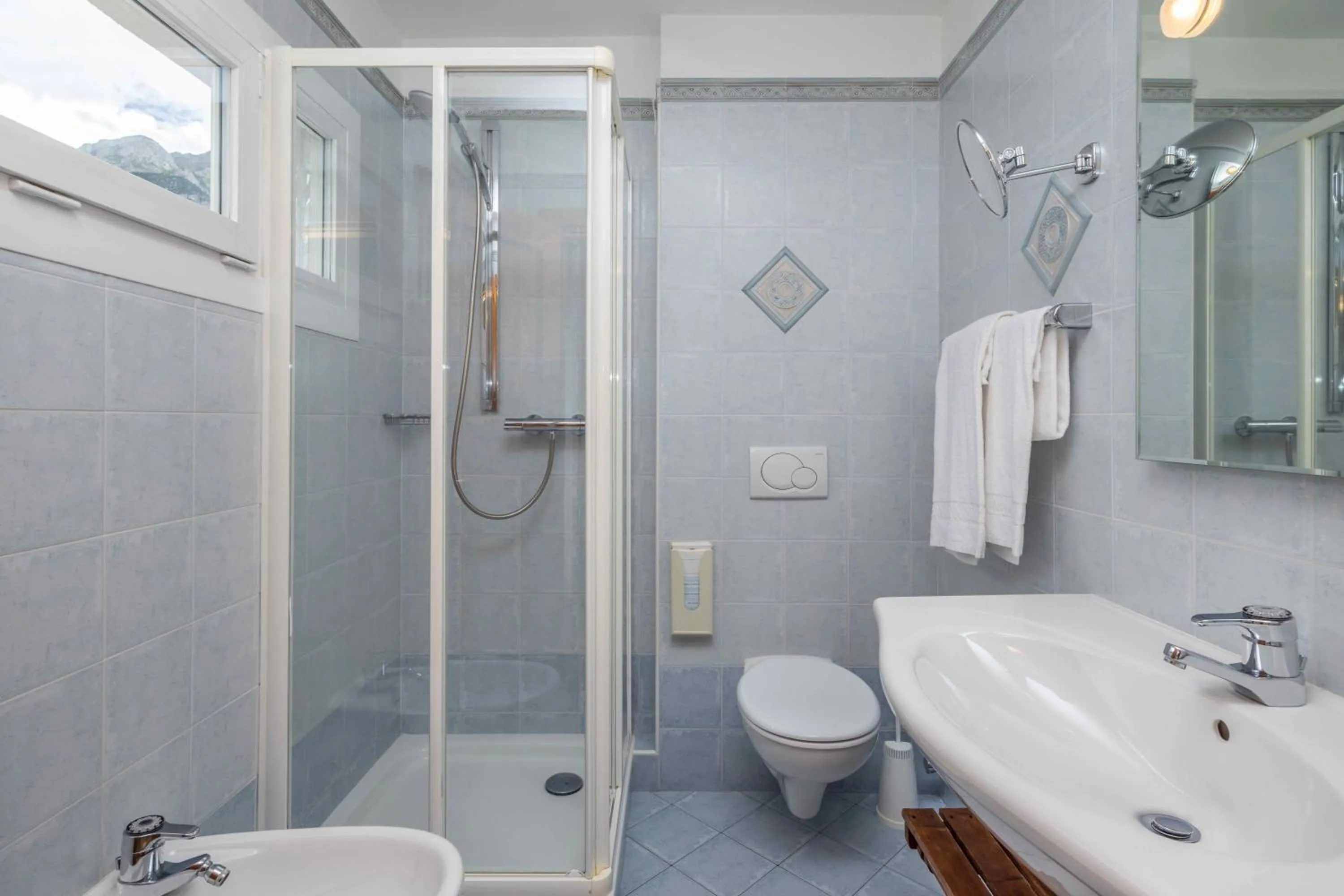 Hotel Londra Slow Living Molveno