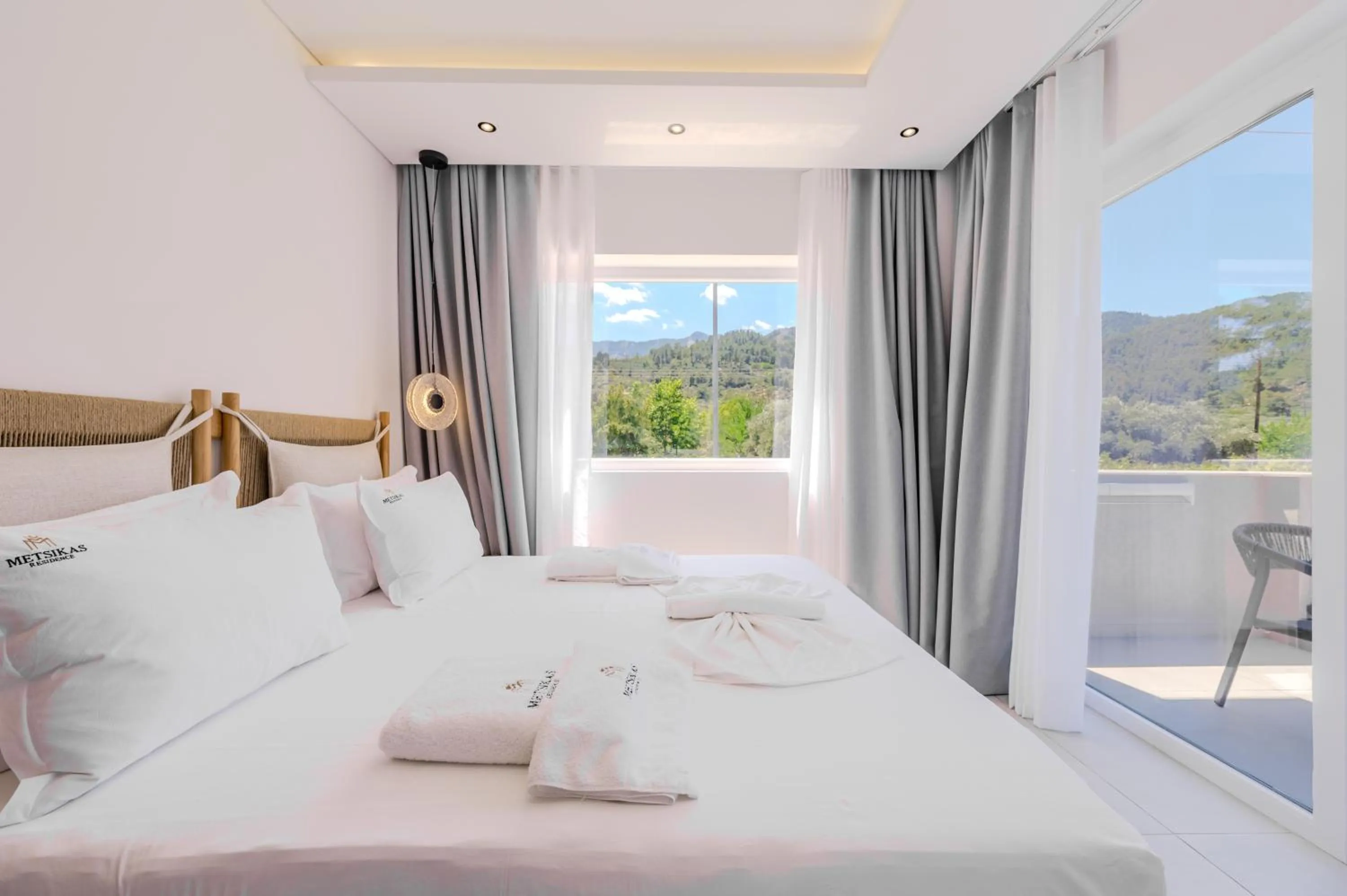 Bed in Metsikas Residence