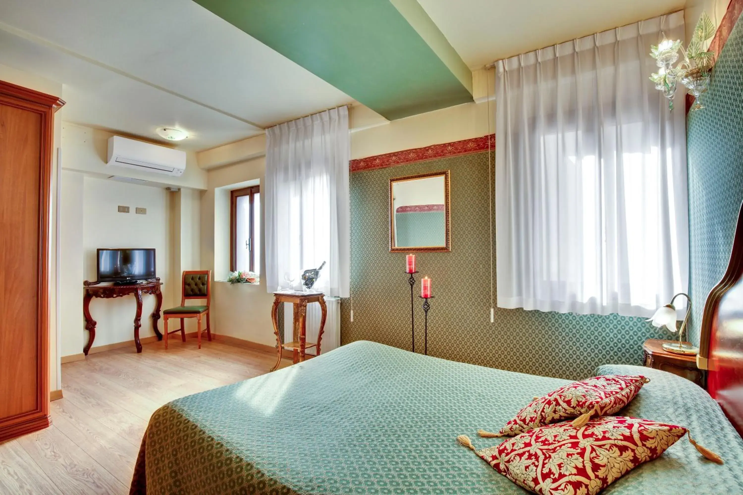 Photo of the whole room, Bed in Locanda Antico Fiore Photo of the whole room, Bed in Locanda Antico Fiore