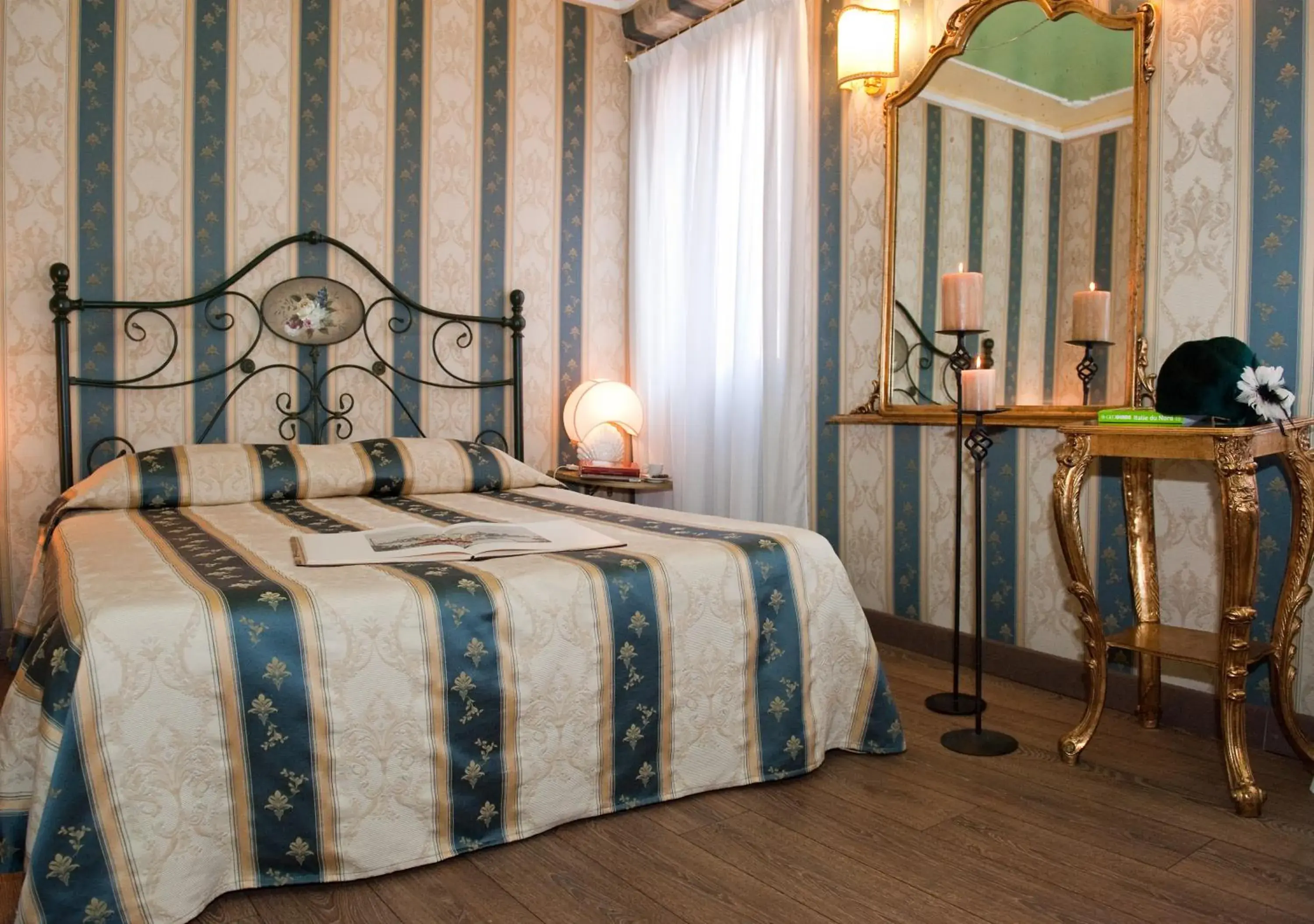 Photo of the whole room, Bed in Locanda Antico Fiore Photo of the whole room, Bed in Locanda Antico Fiore