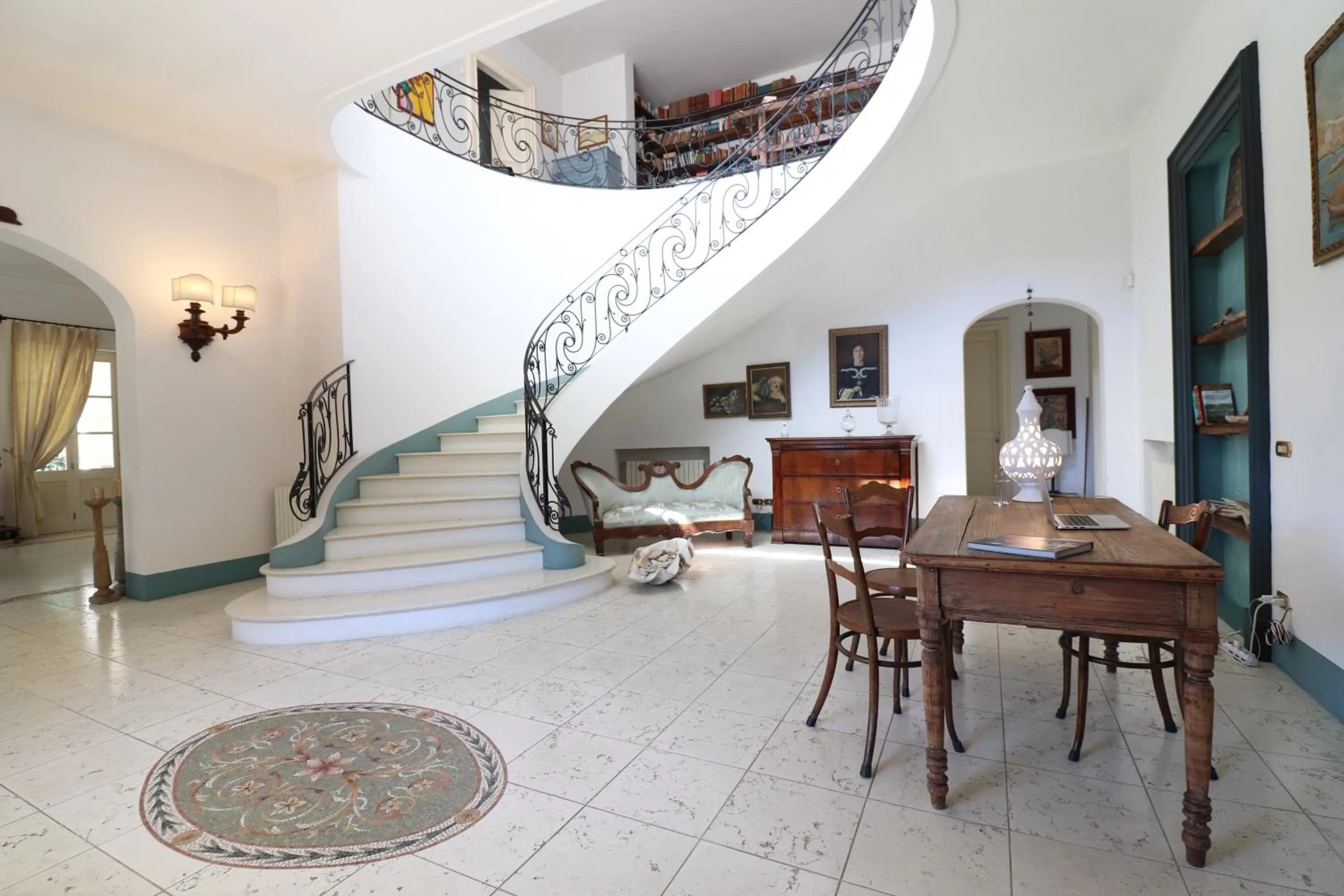 Lobby or reception in Relais Delle Rose