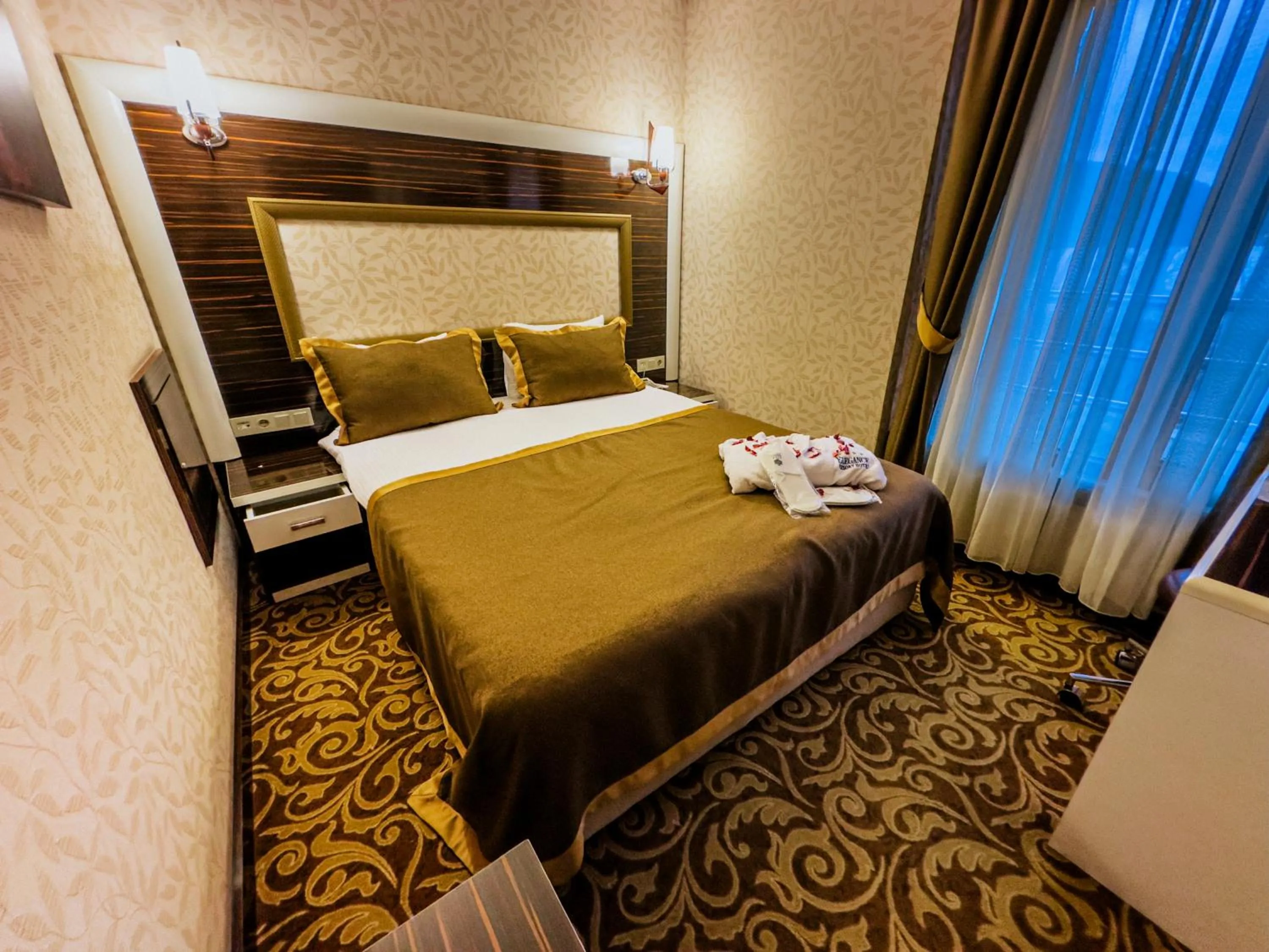Bed in Elegance Resort Hotel & SPA Wellness-Aqua