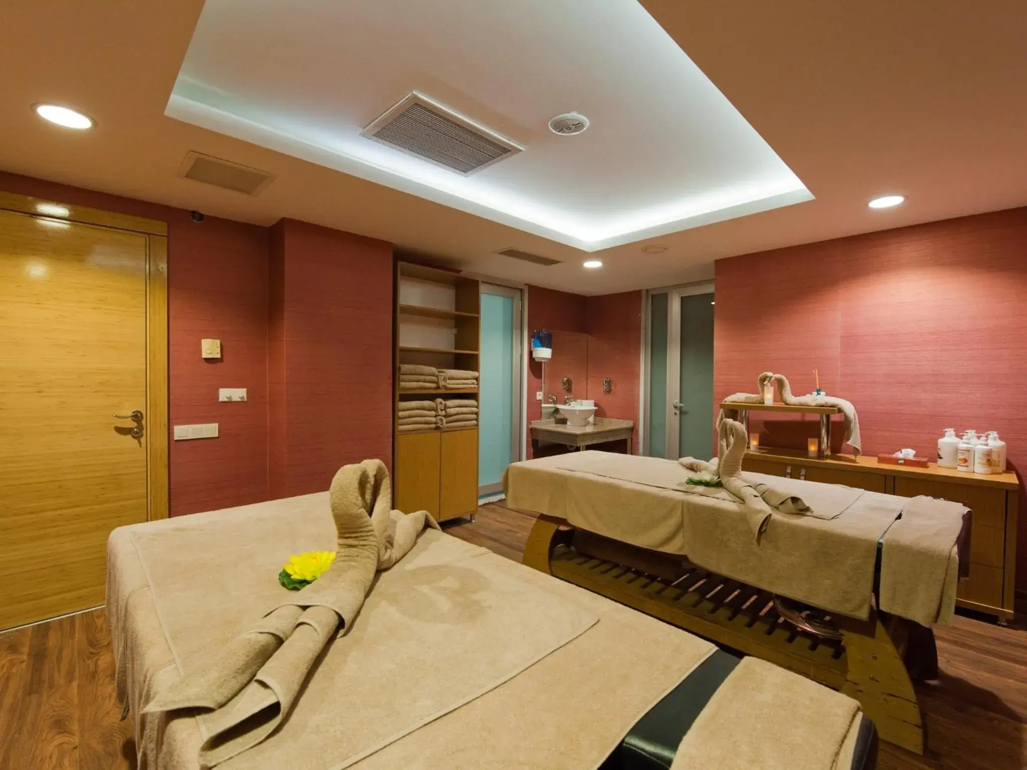 Spa and wellness centre/facilities in Elegance Resort Hotel & SPA Wellness-Aqua Spa and wellness centre/facilities in Elegance Resort Hotel & SPA Wellness-Aqua
