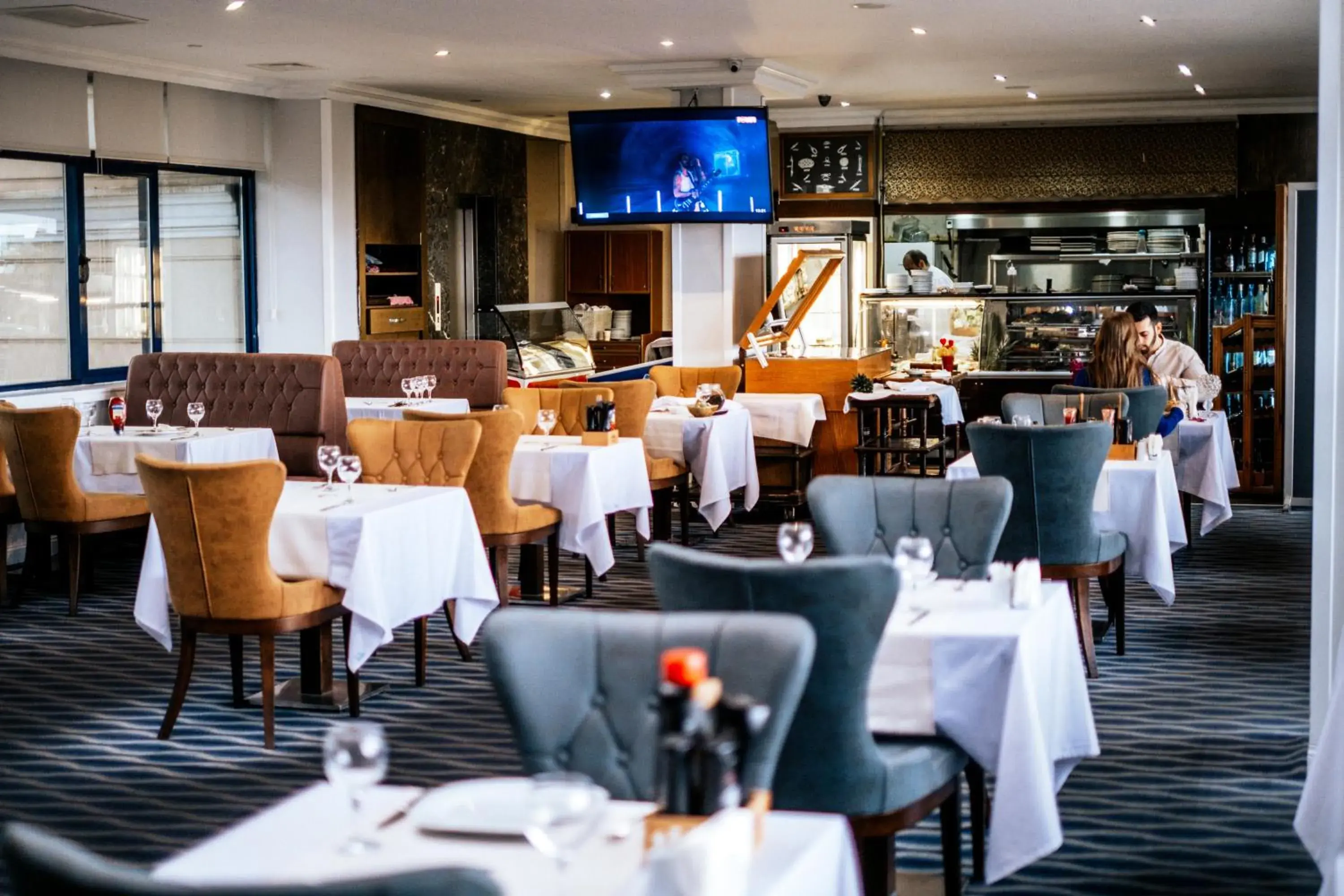 Restaurant/places to eat in Elegance Resort Hotel & SPA Wellness-Aqua Restaurant/places to eat in Elegance Resort Hotel & SPA Wellness-Aqua