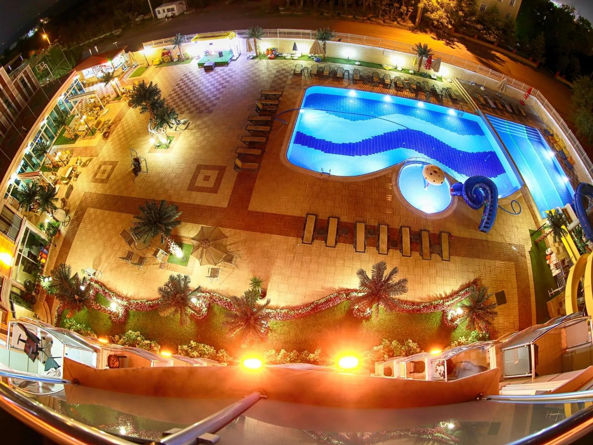 Swimming pool in Elegance Resort Hotel & SPA Wellness-Aqua