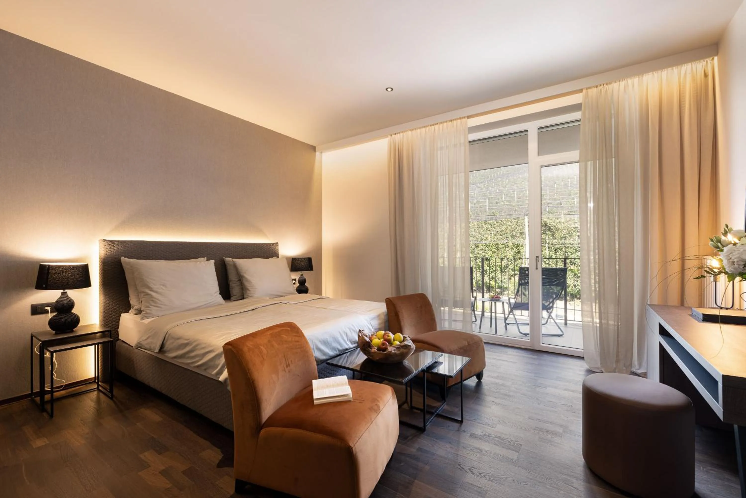 Living room, Bed in Hotel Finkenhof - Feel at home