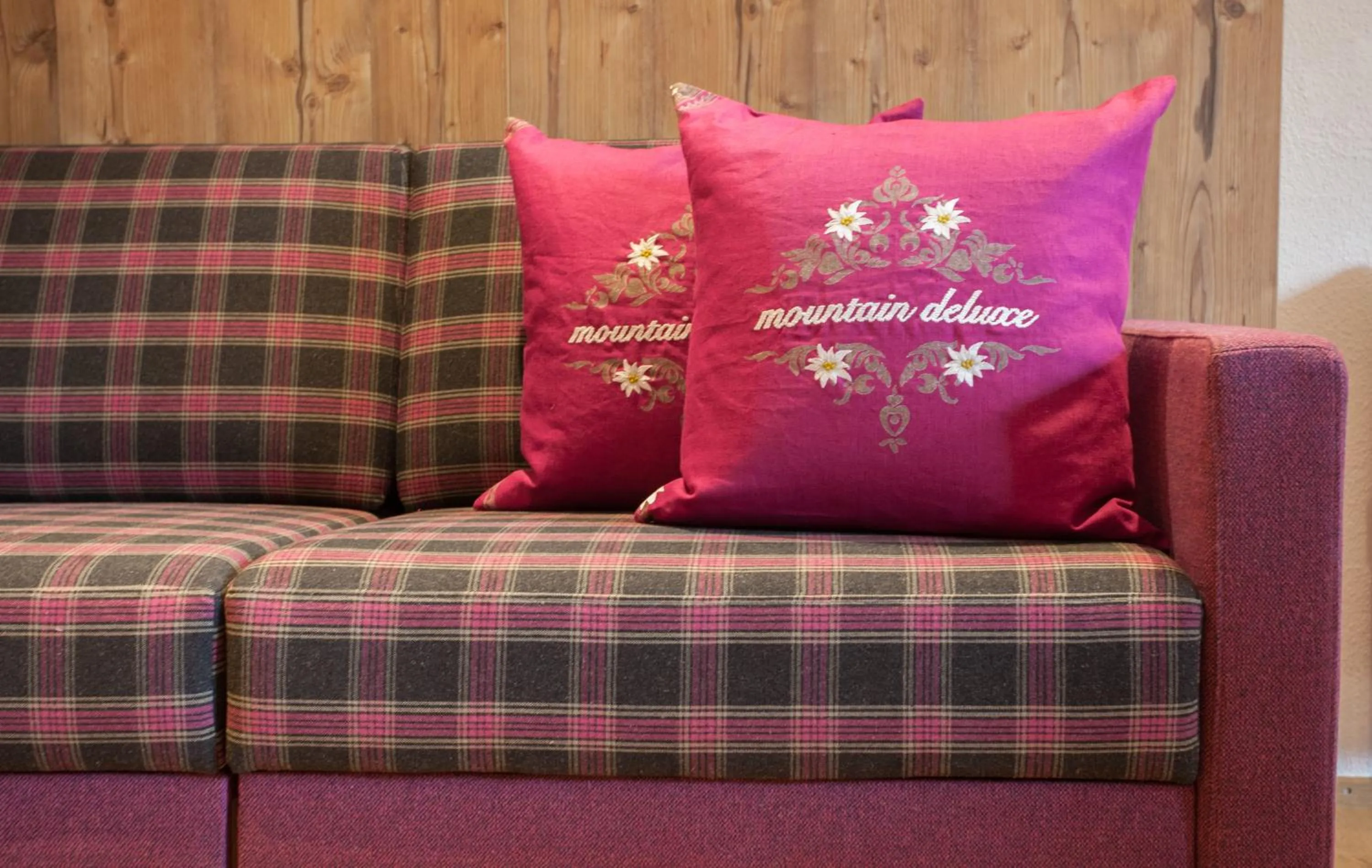 Decorative detail in Apart Hotel Arno