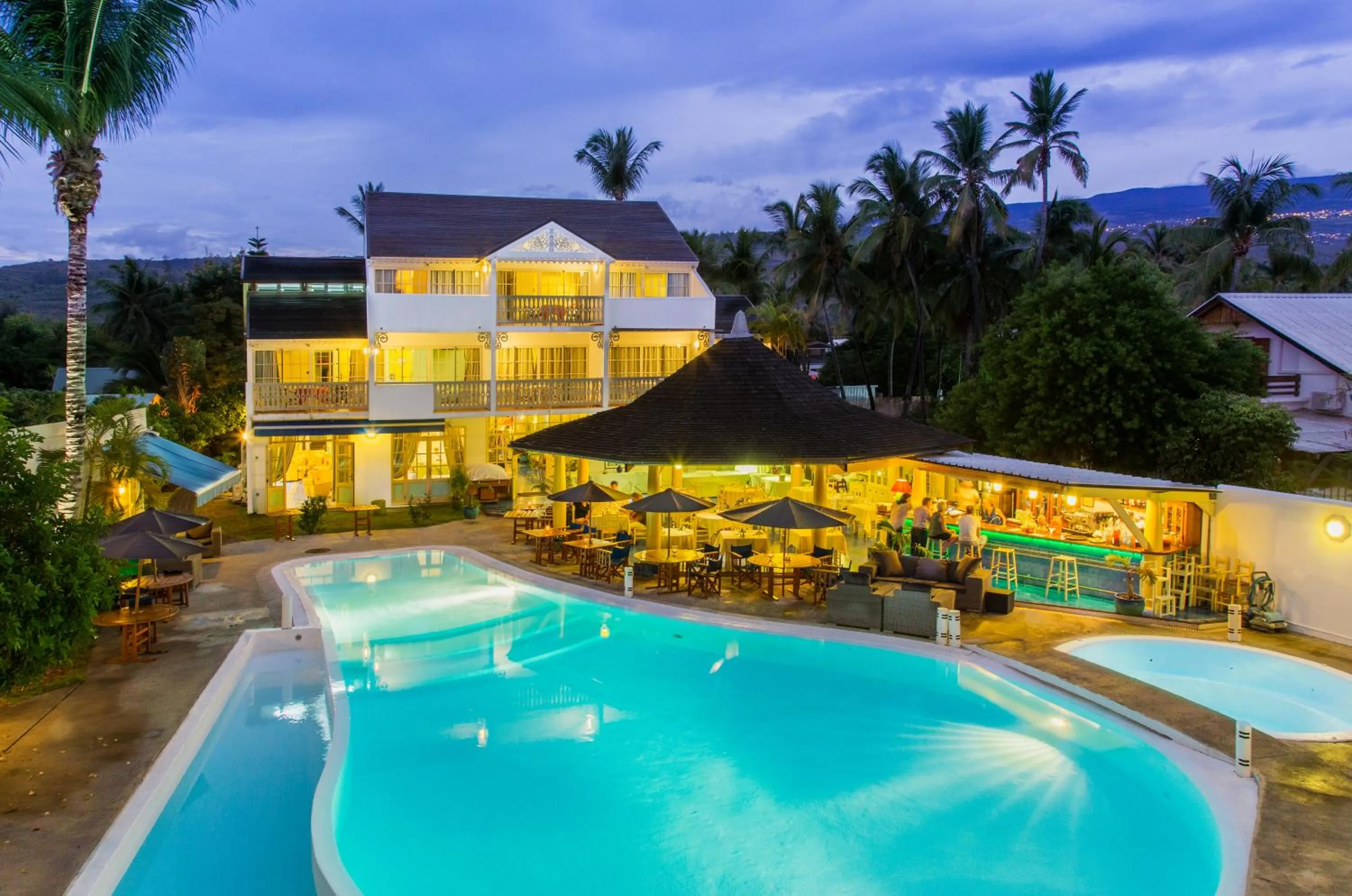 Property building in Le Nautile Beachfront