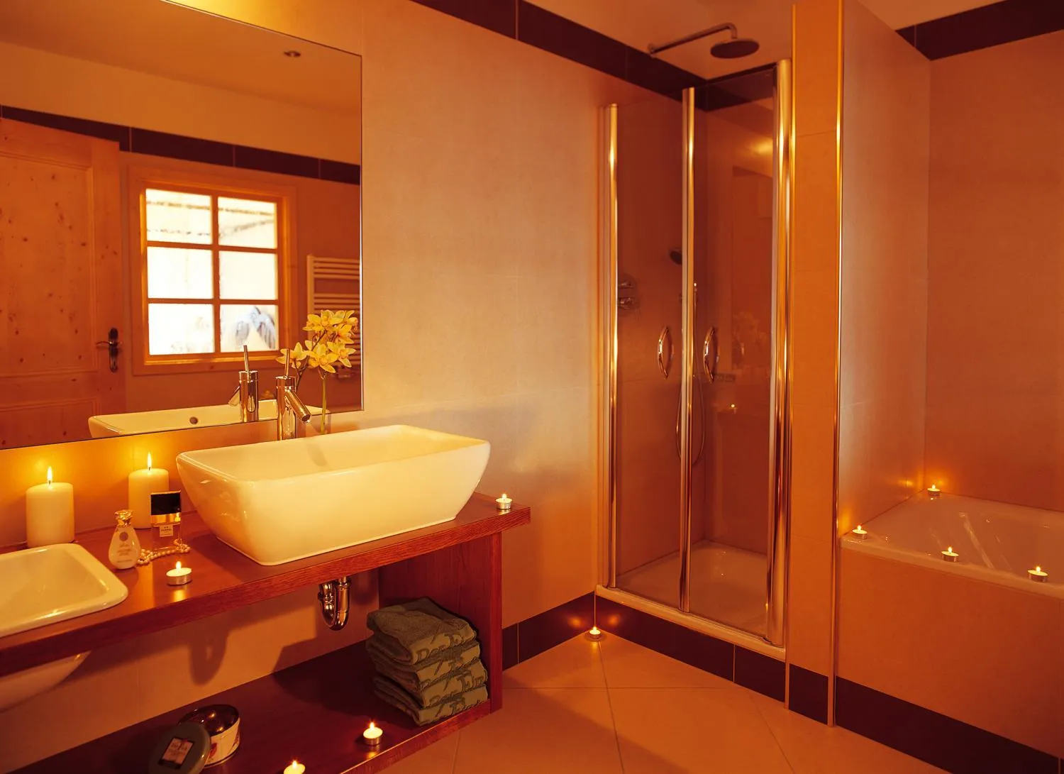 Bathroom in Hotel Finkennest - Panoramic Garden Resort