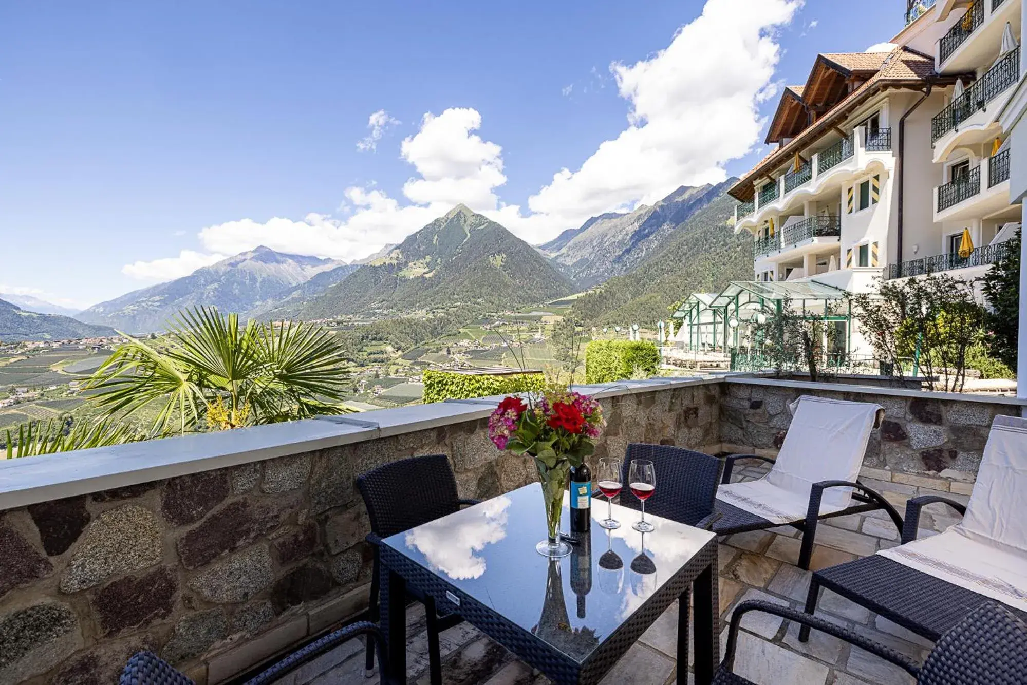 Two-Bedroom Suite in Hotel Finkennest - Panoramic Garden Resort Two-Bedroom Suite in Hotel Finkennest - Panoramic Garden Resort