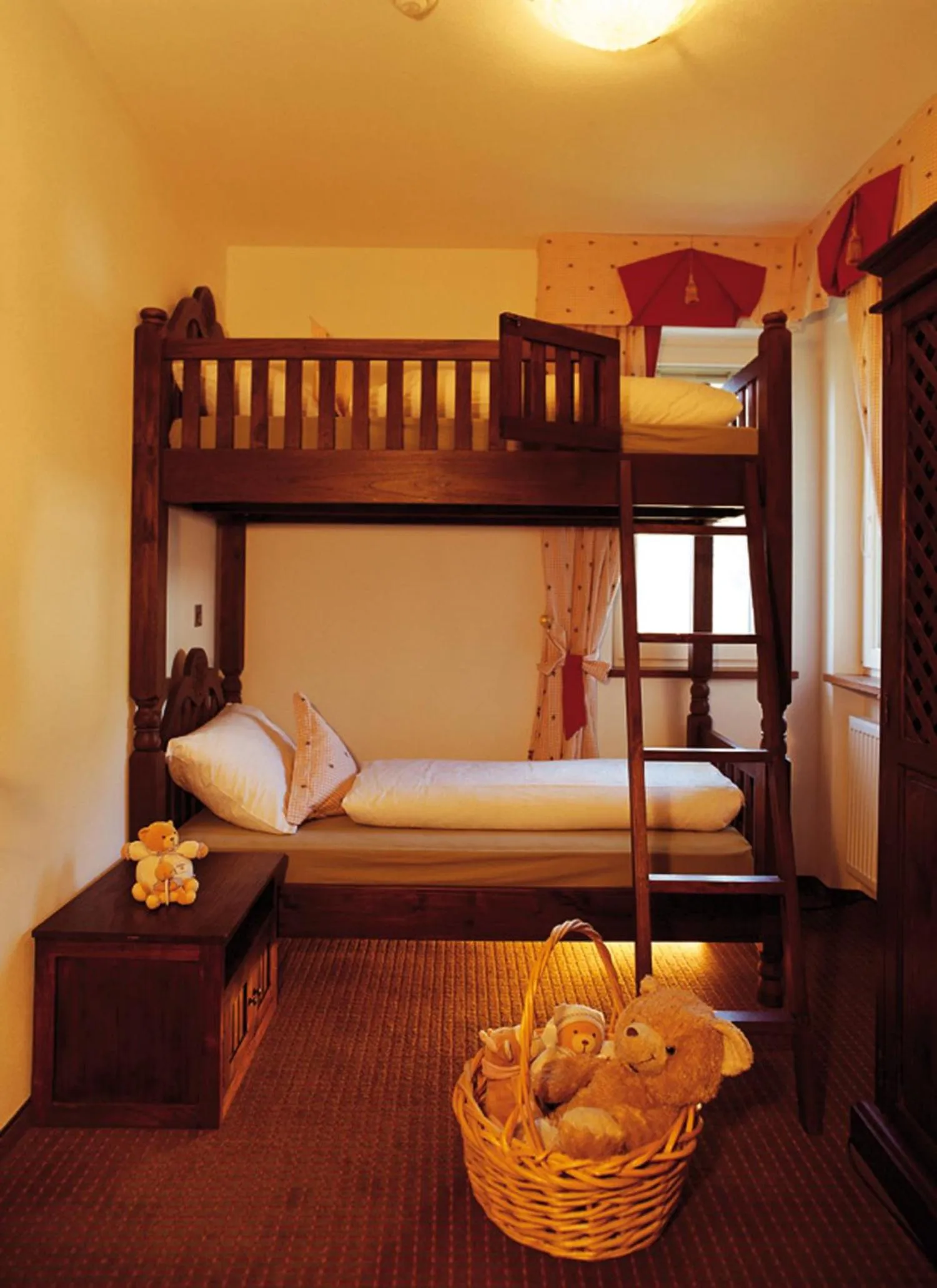 Bedroom, Bed in Hotel Finkennest - Panoramic Garden Resort