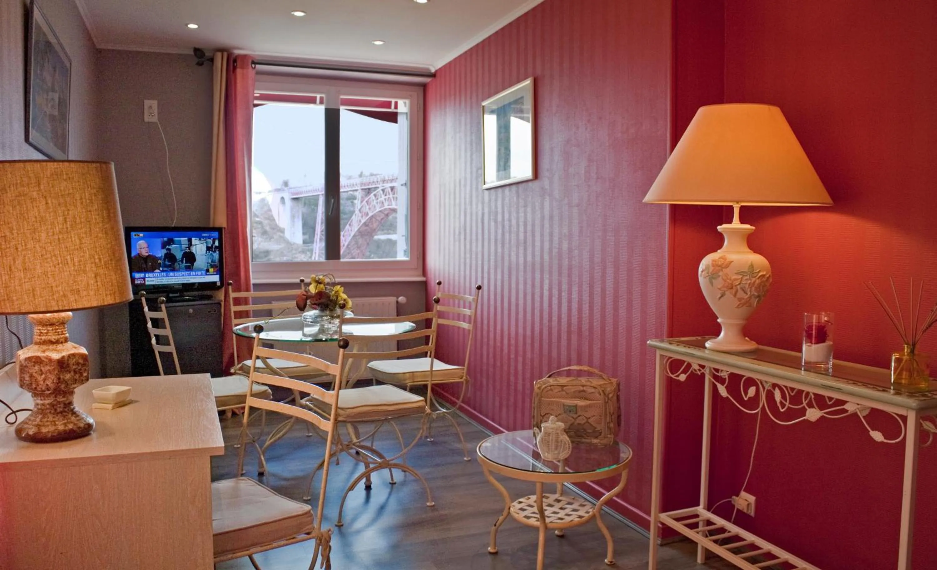 Day in Logis Hôtel Beau Site