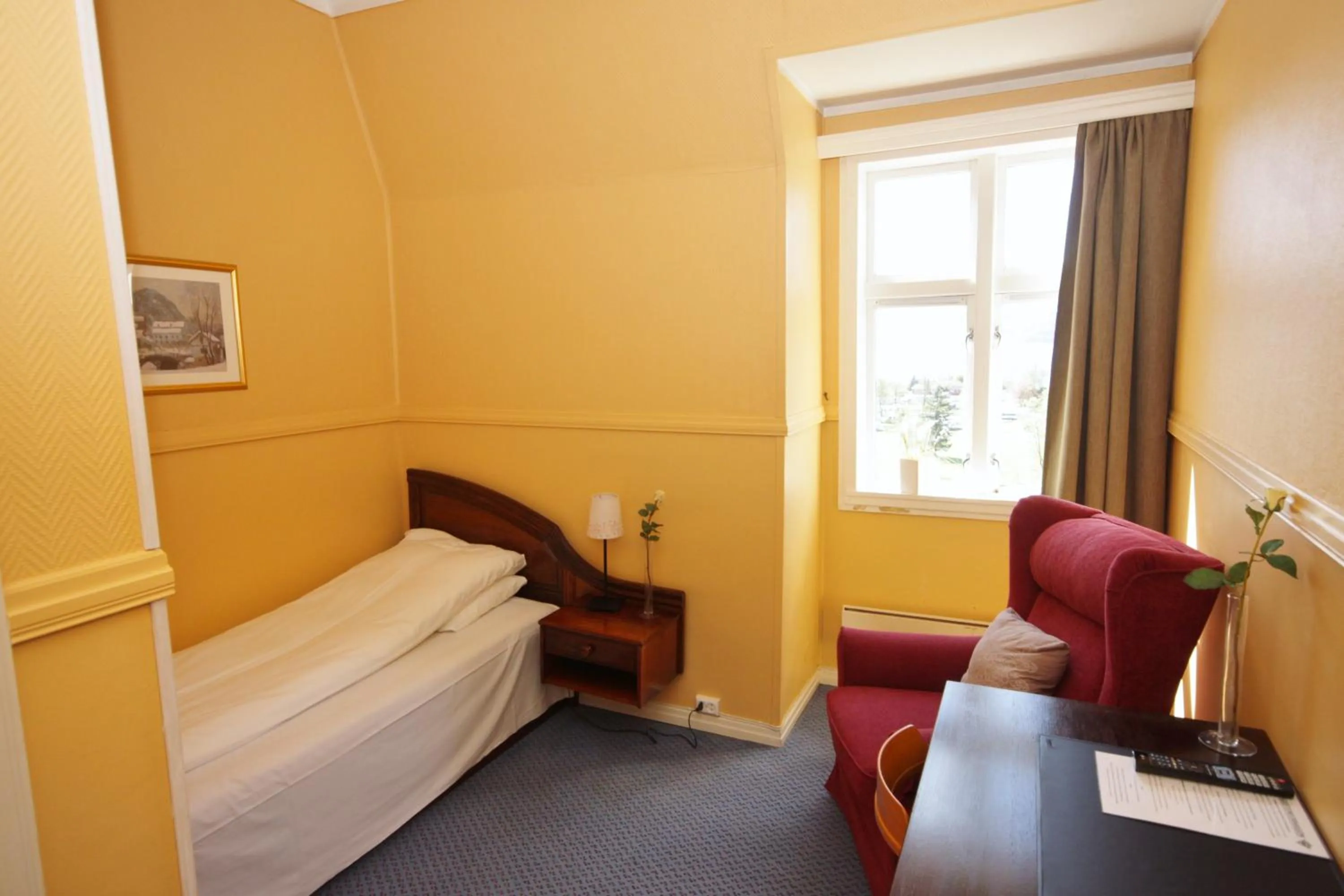 Bedroom, Bed in Sauda Fjordhotell