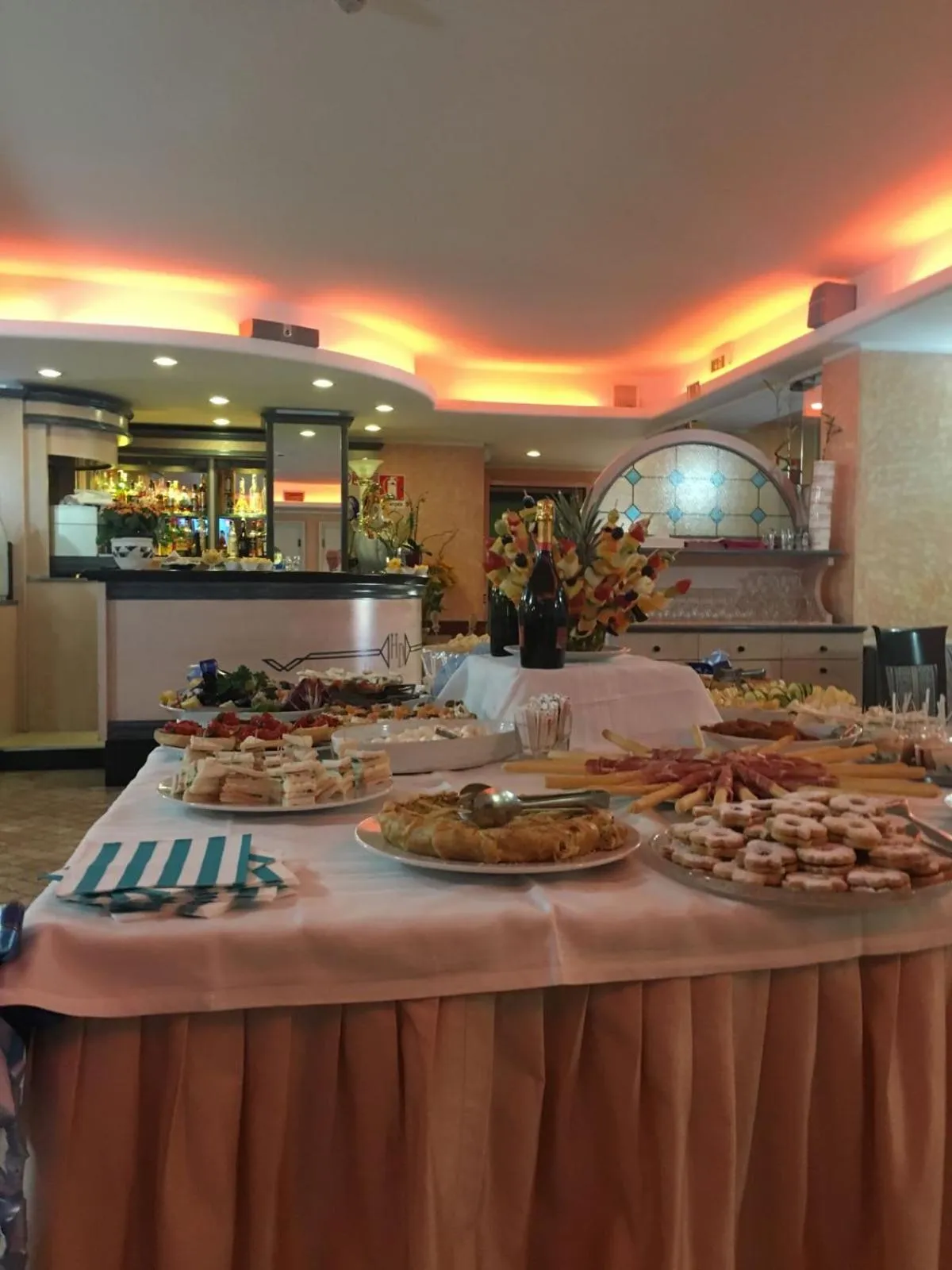 Restaurant/places to eat in Albergo Ristorante Il Delfino