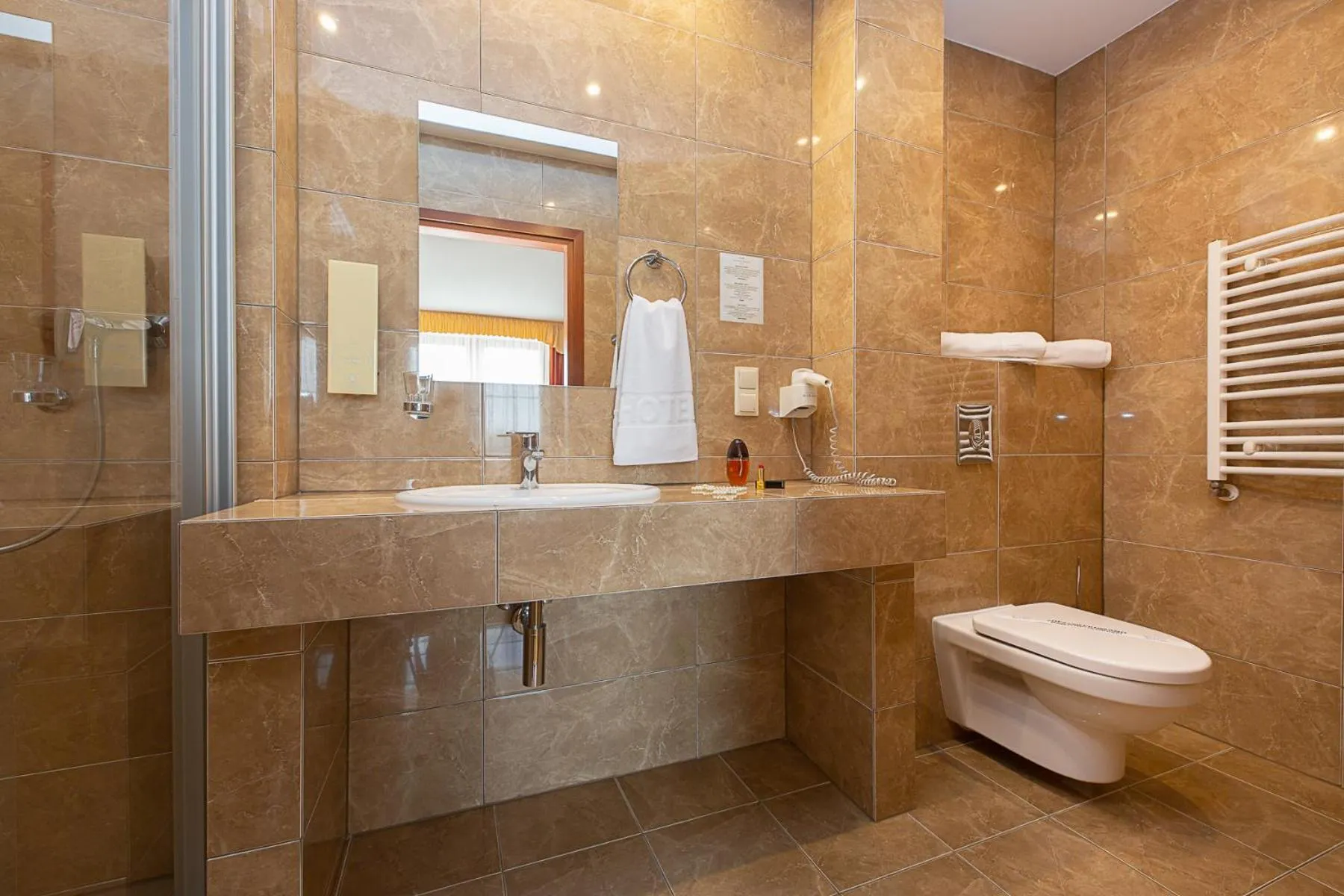 Shower in Dworek Morski SPA & Wellness