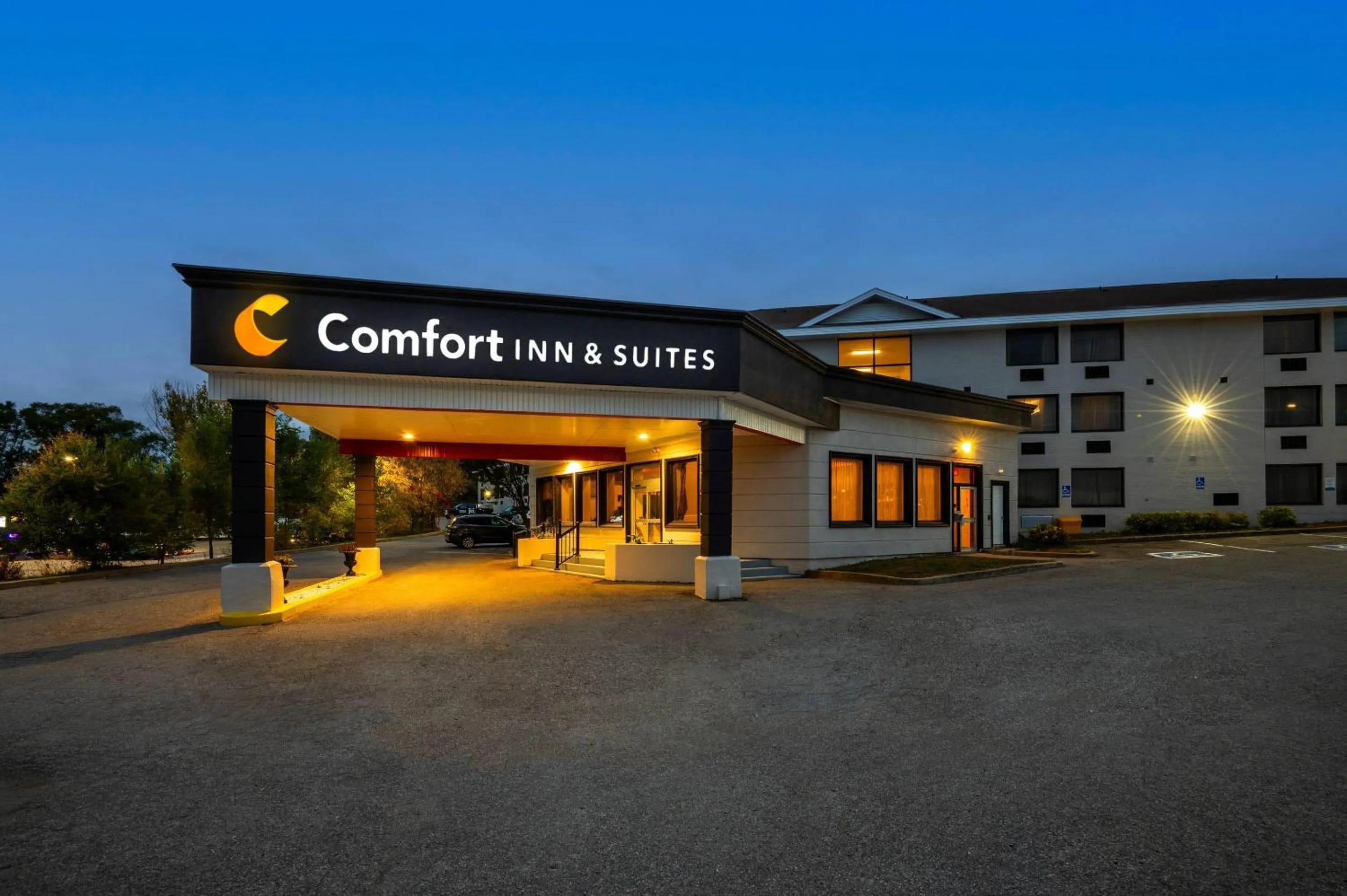 Property building in Comfort Inn & Suites