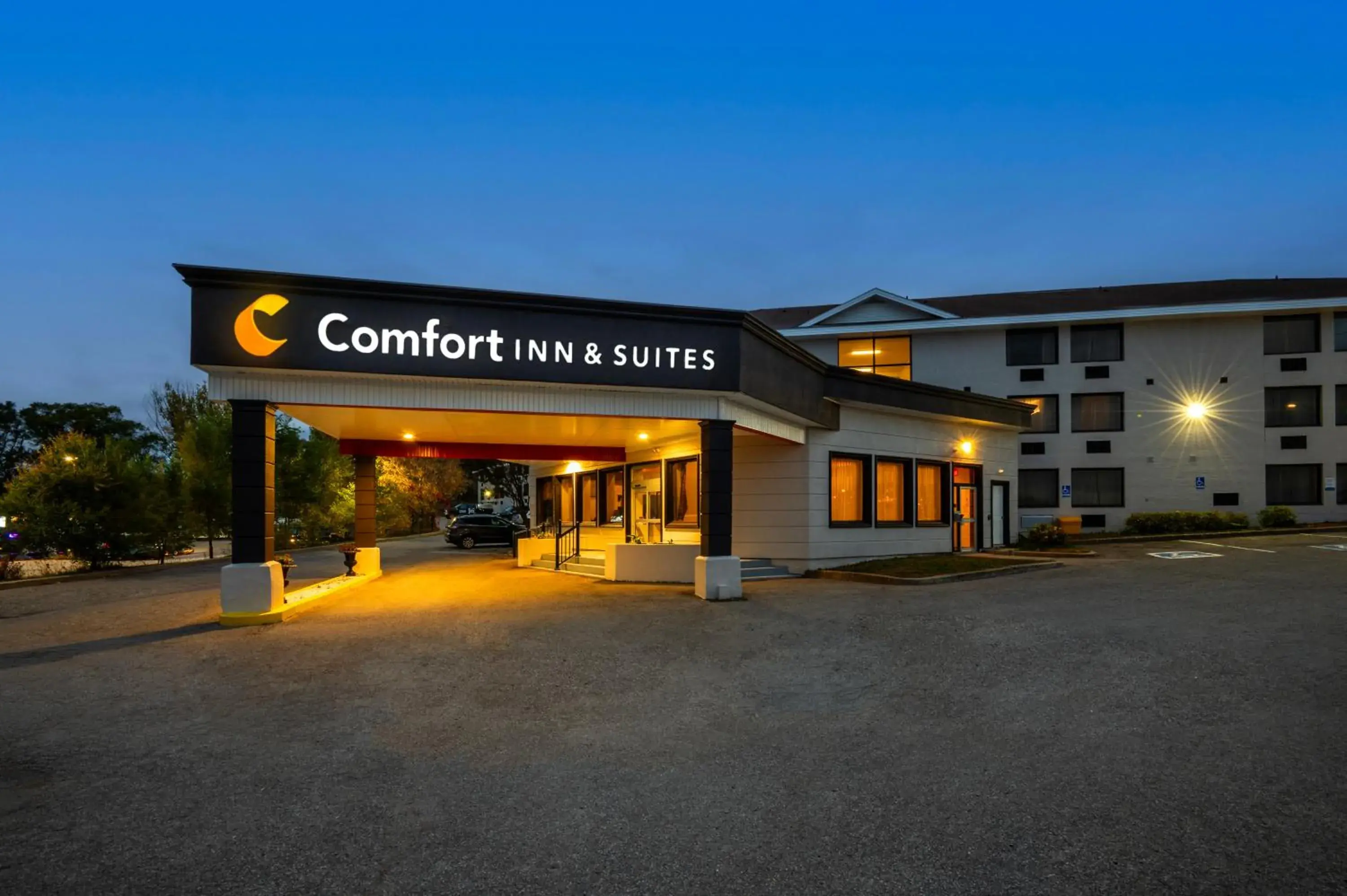 Property building in Comfort Inn & Suites Property building in Comfort Inn & Suites