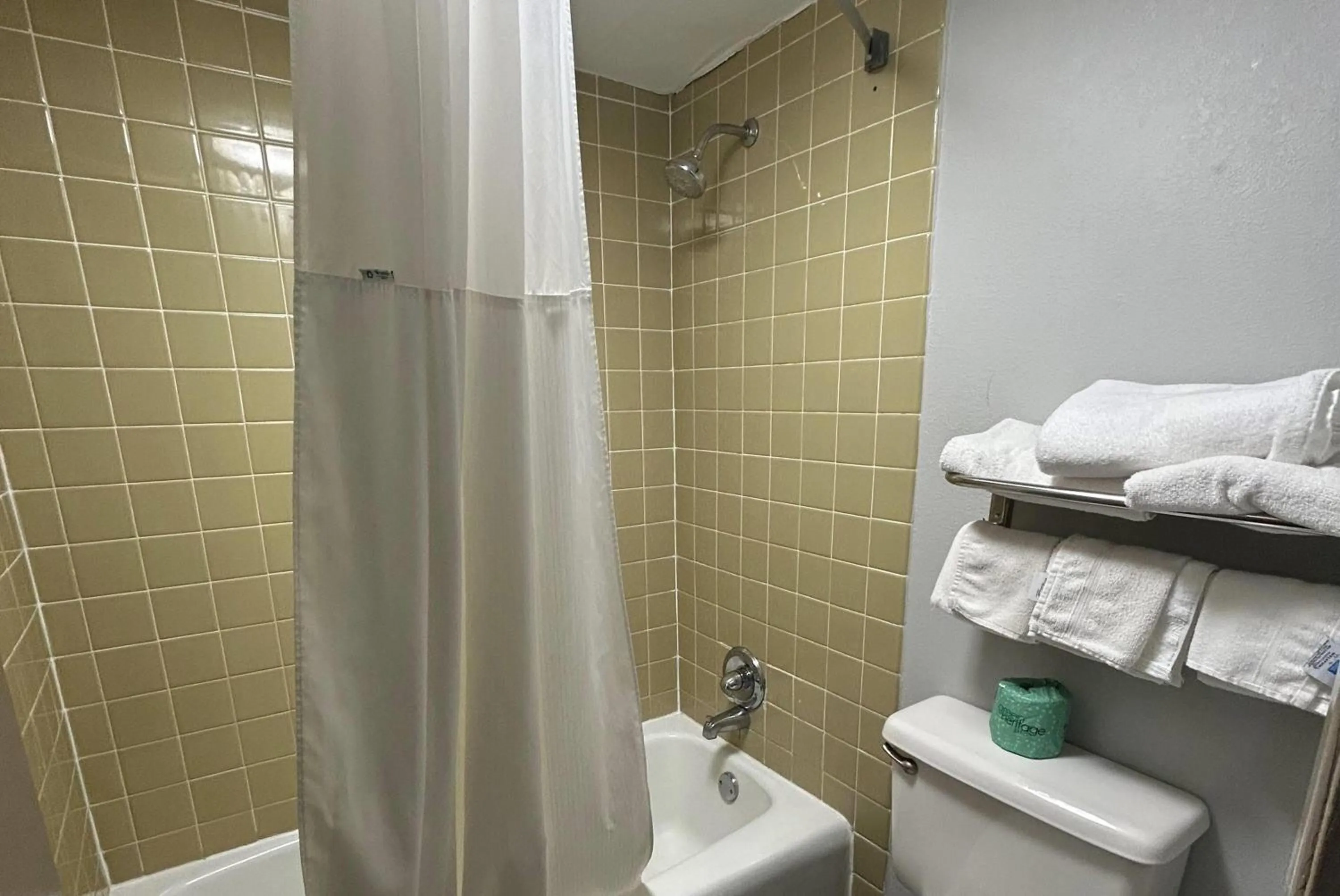 Bathroom in Days Inn by Wyndham Byron