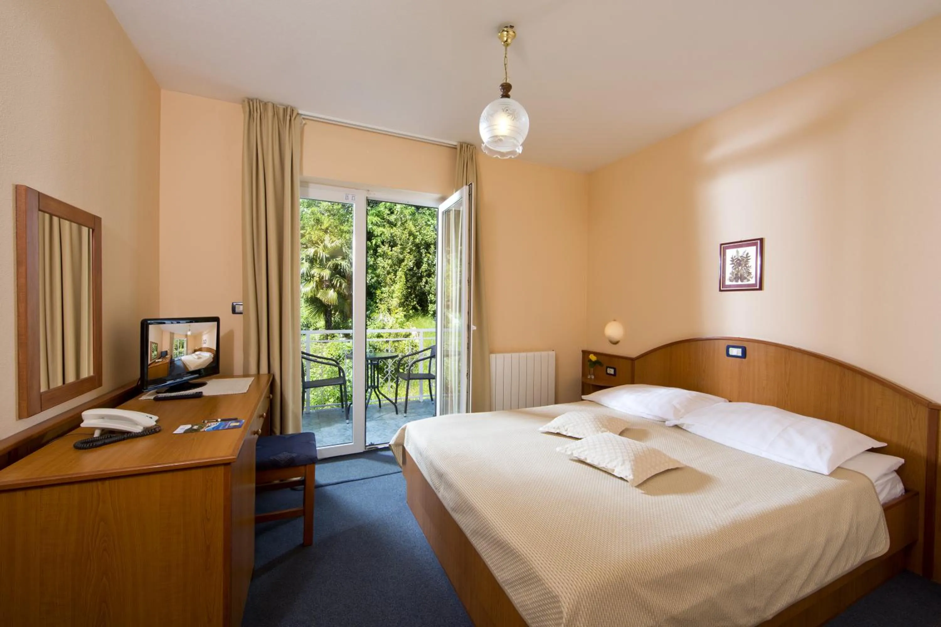 Bedroom, Bed in Hotel Stanger