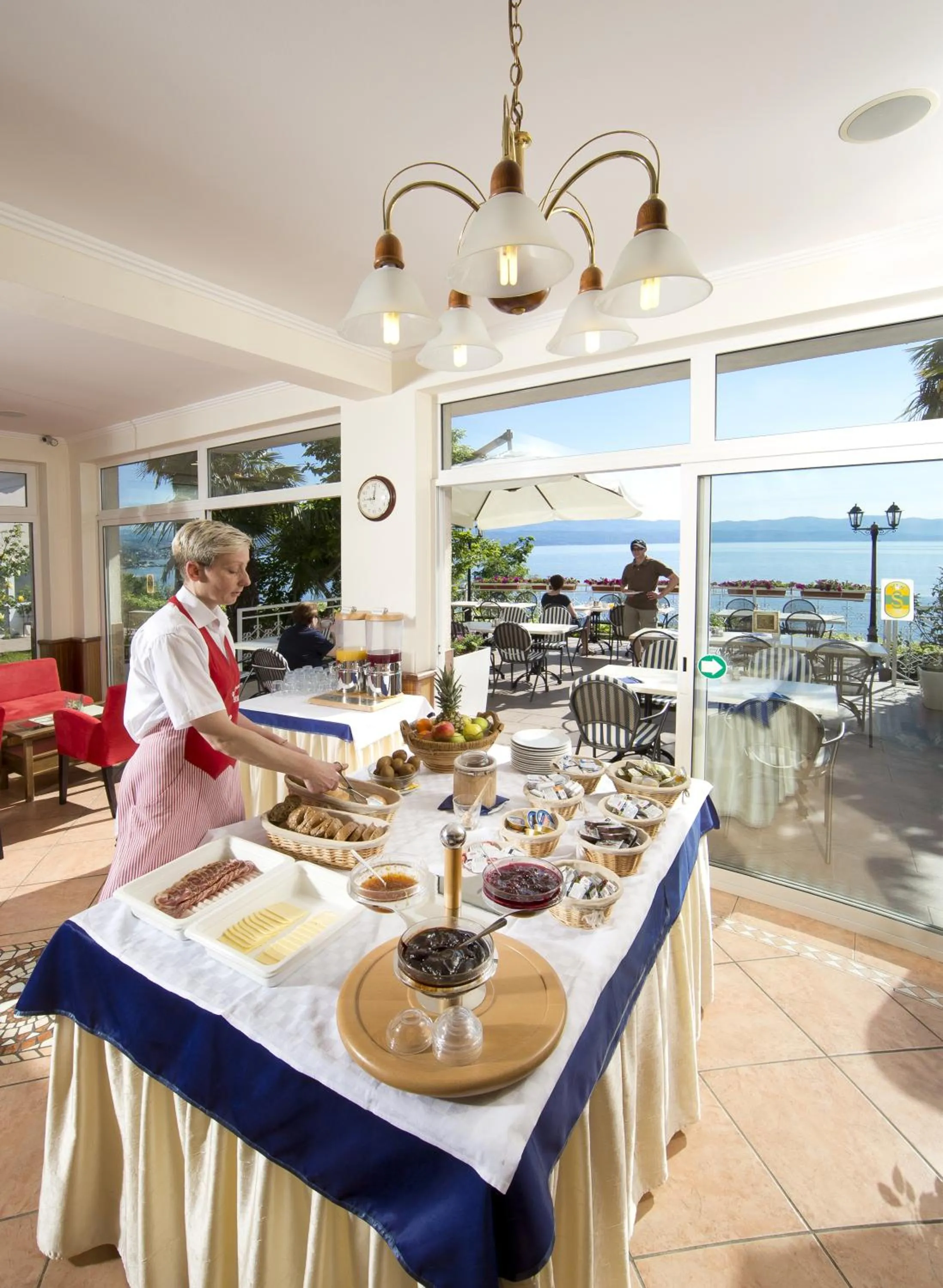 Buffet breakfast in Hotel Stanger